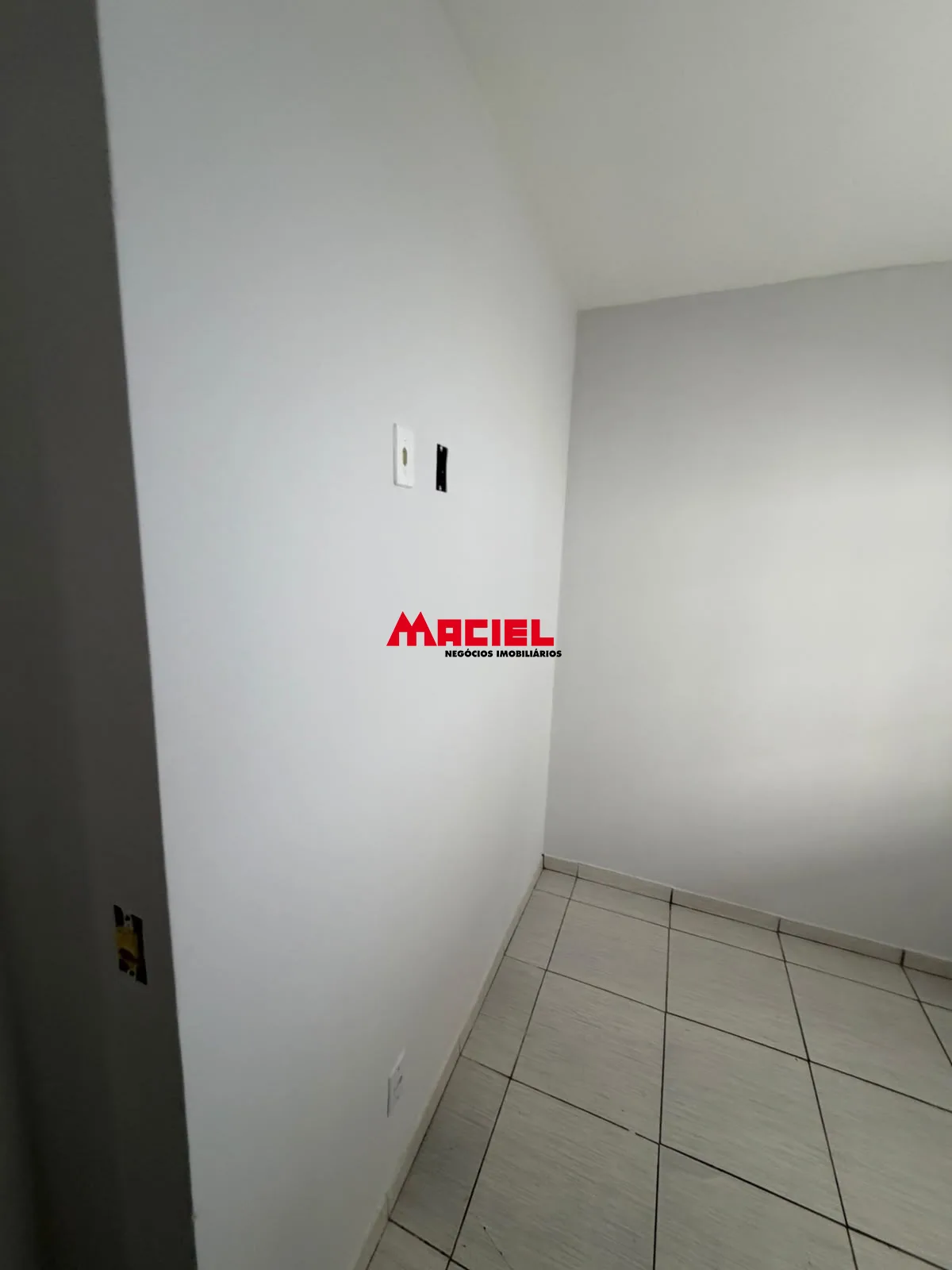 Comprar Casa / Padr&atilde;o em S&atilde;o Jos&eacute; dos Campos R$ 270.000,00 - Foto 1