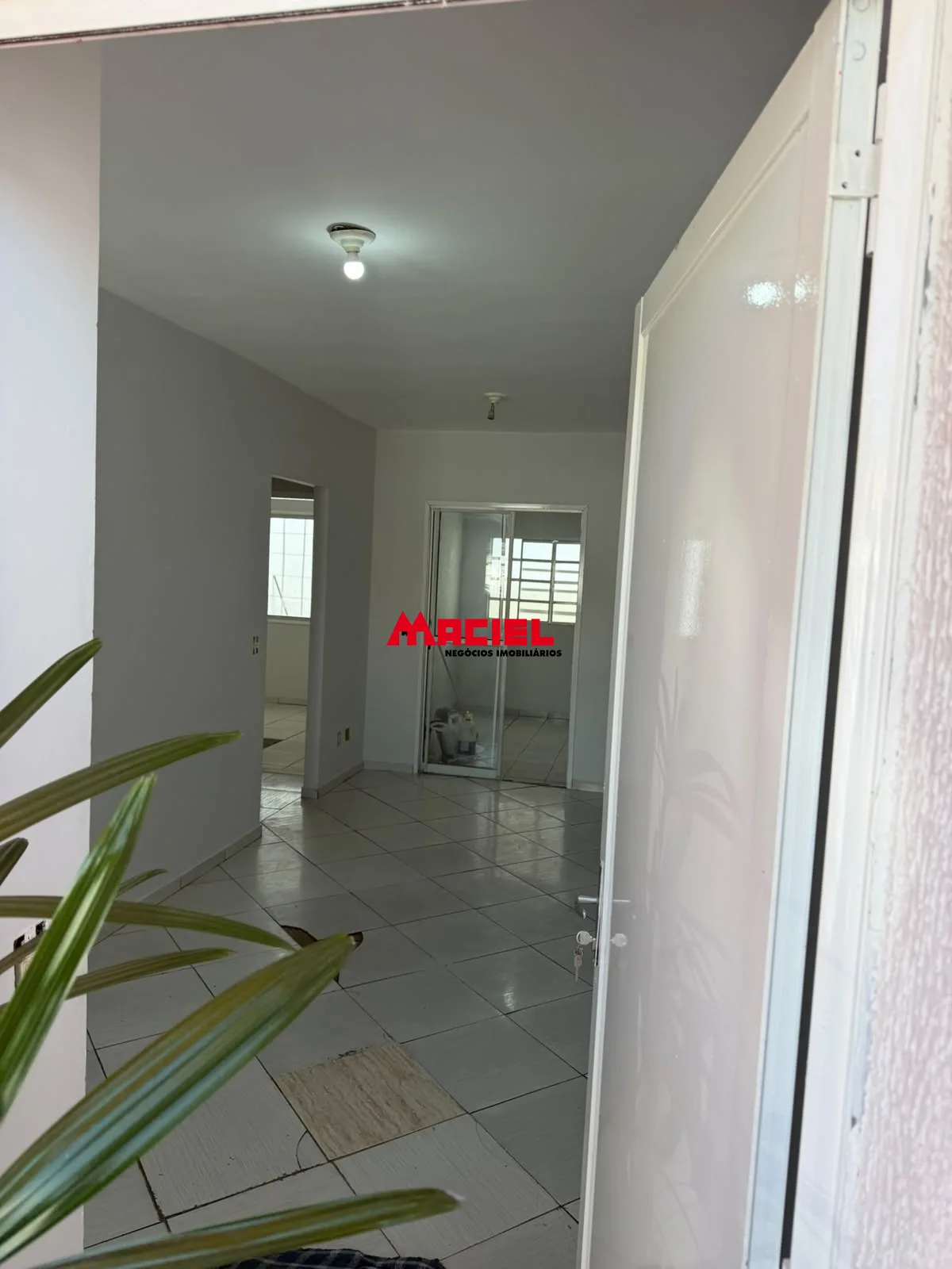 Comprar Casa / Padr&atilde;o em S&atilde;o Jos&eacute; dos Campos R$ 270.000,00 - Foto 2