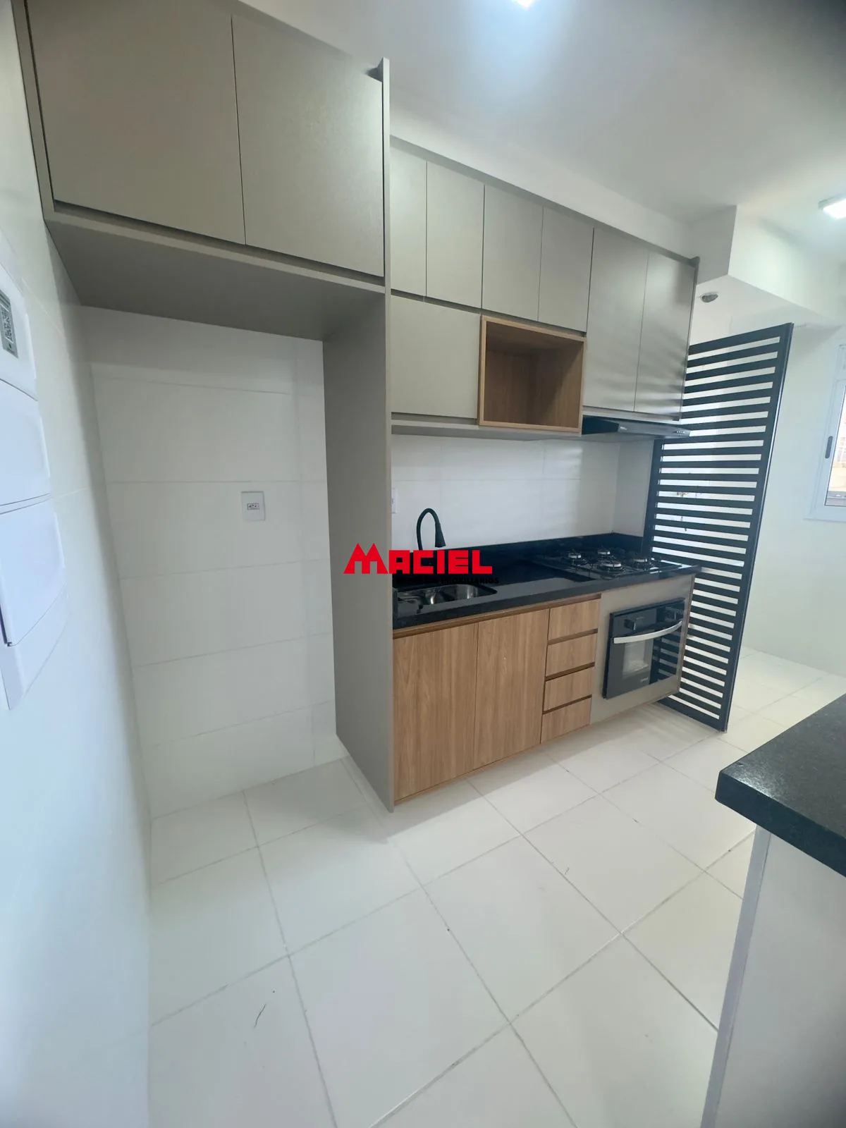Alugar Apartamento / Padr&atilde;o em S&atilde;o Jos&eacute; dos Campos R$ 4.000,00 - Foto 9