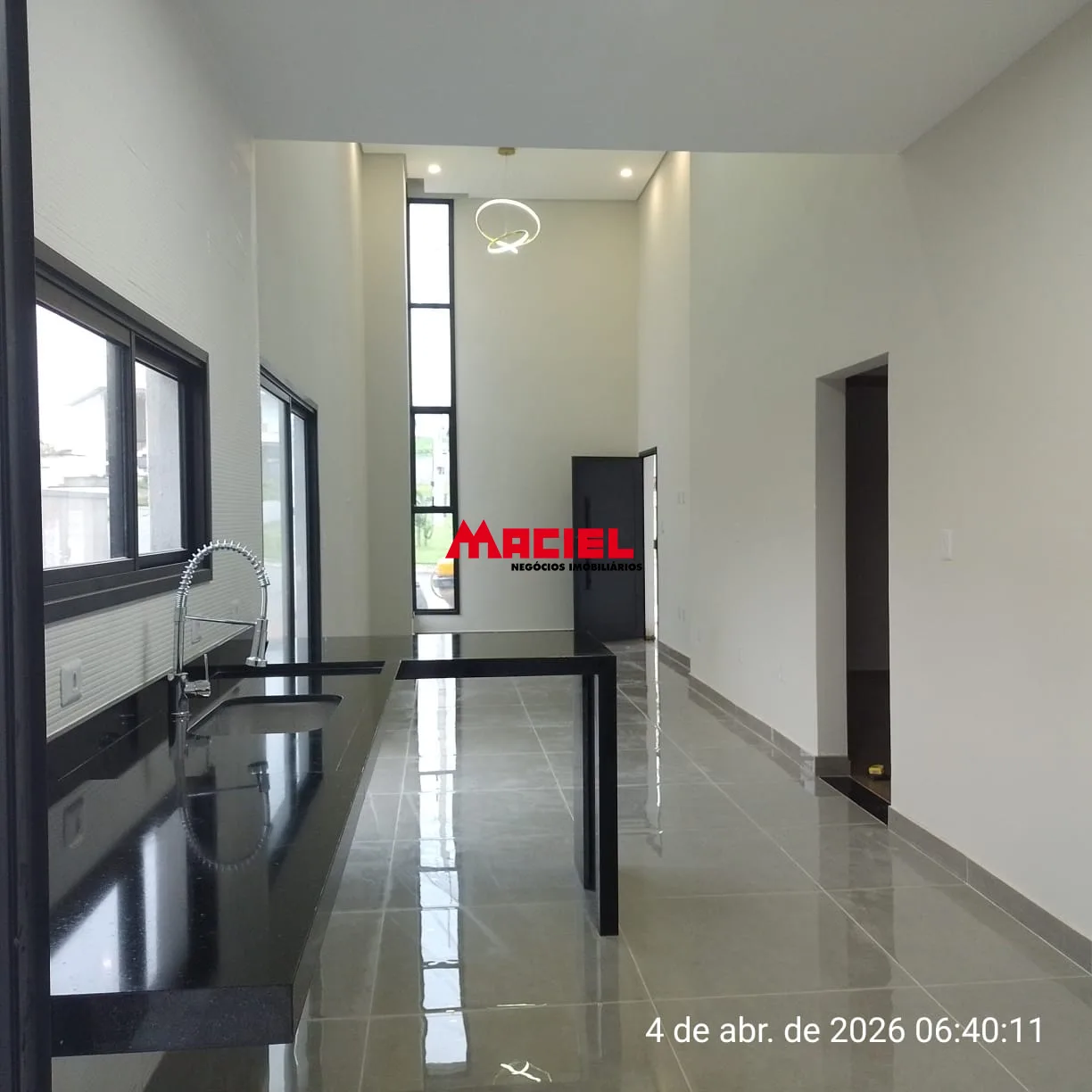 Comprar Casa / Condom&iacute;nio em Ca&ccedil;apava R$ 910.000,00 - Foto 3