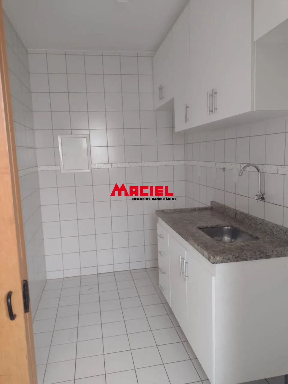 Alugar Apartamento / Padr&atilde;o em S&atilde;o Jos&eacute; dos Campos R$ 2.500,00 - Foto 11