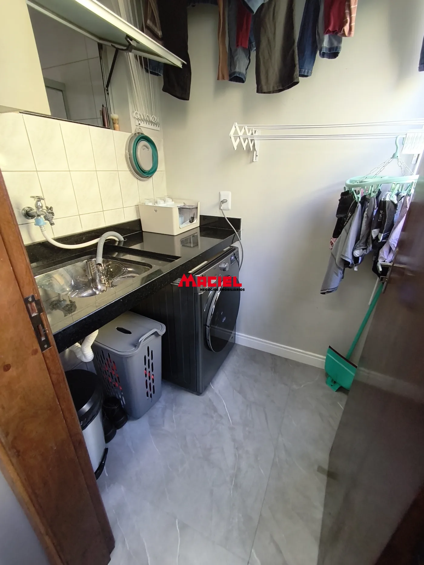 Comprar Apartamento / Padr&atilde;o em S&atilde;o Jos&eacute; dos Campos R$ 380.000,00 - Foto 15