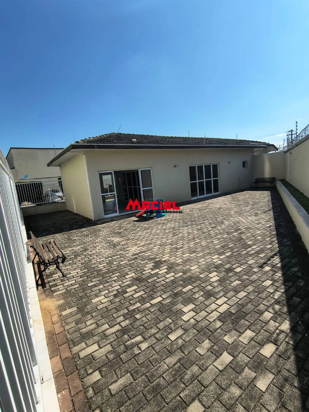 Comprar Apartamento / Padr&atilde;o em S&atilde;o Jos&eacute; dos Campos R$ 325.000,00 - Foto 16