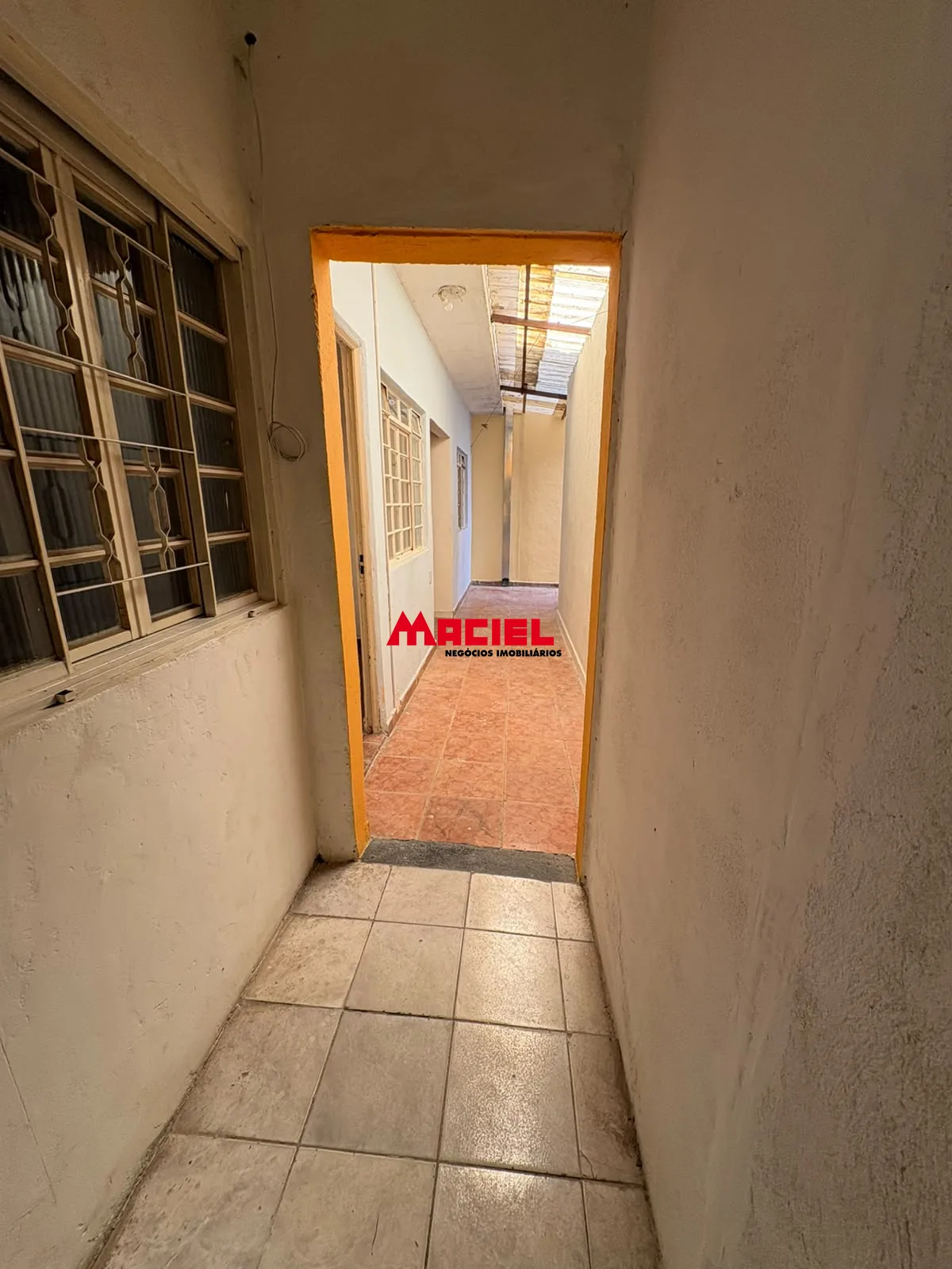 Alugar Casa / Ed&iacute;cula em S&atilde;o Jos&eacute; dos Campos R$ 1.500,00 - Foto 1