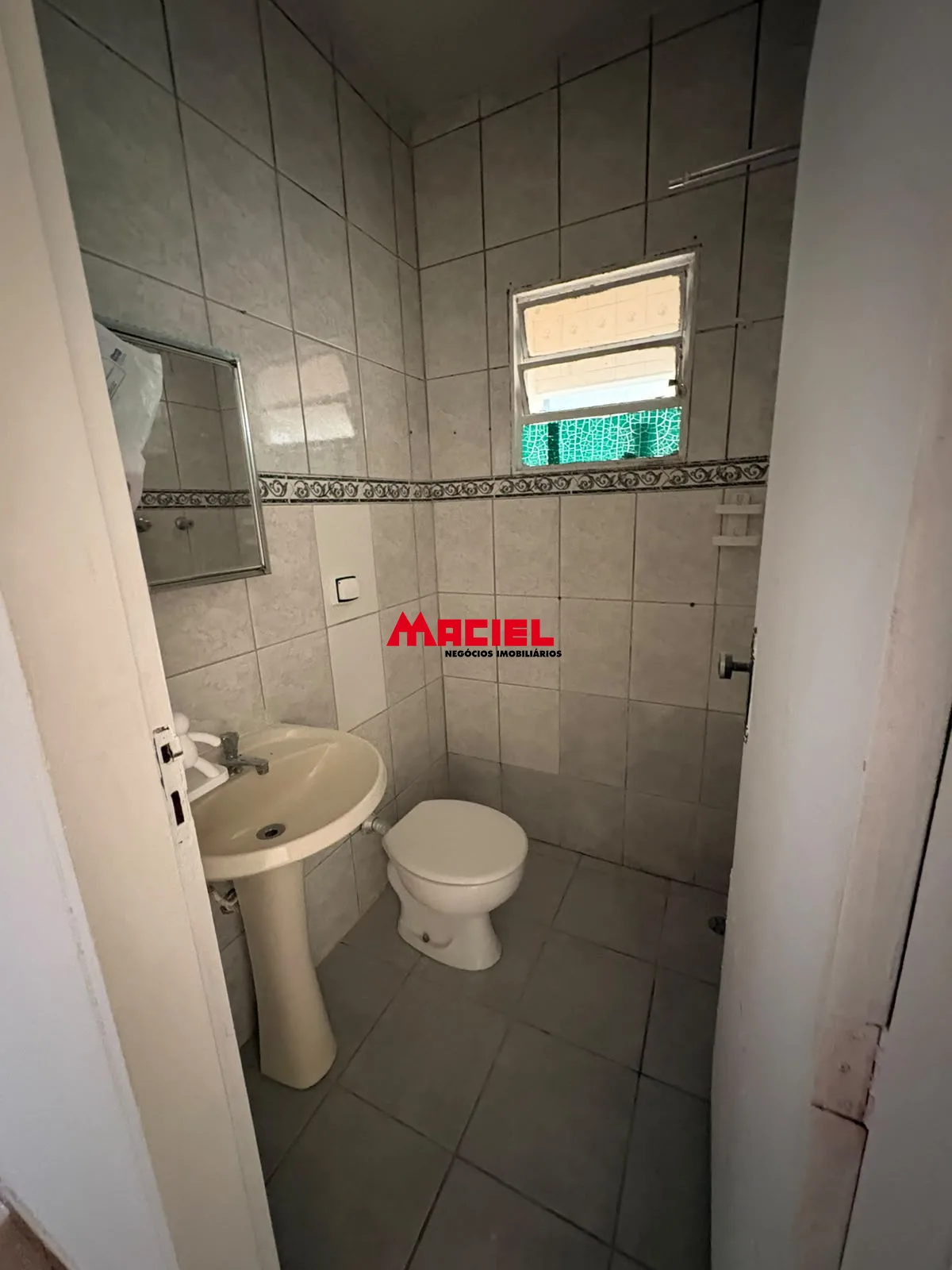 Alugar Casa / Ed&iacute;cula em S&atilde;o Jos&eacute; dos Campos R$ 1.500,00 - Foto 2