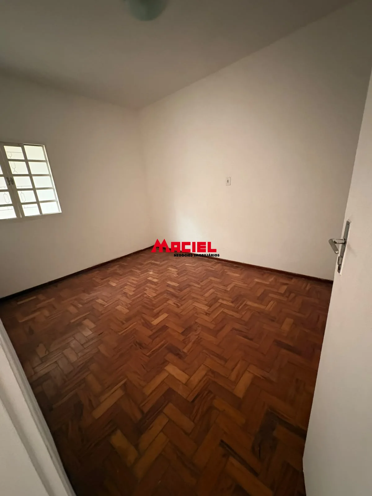 Alugar Casa / Ed&iacute;cula em S&atilde;o Jos&eacute; dos Campos R$ 1.500,00 - Foto 8
