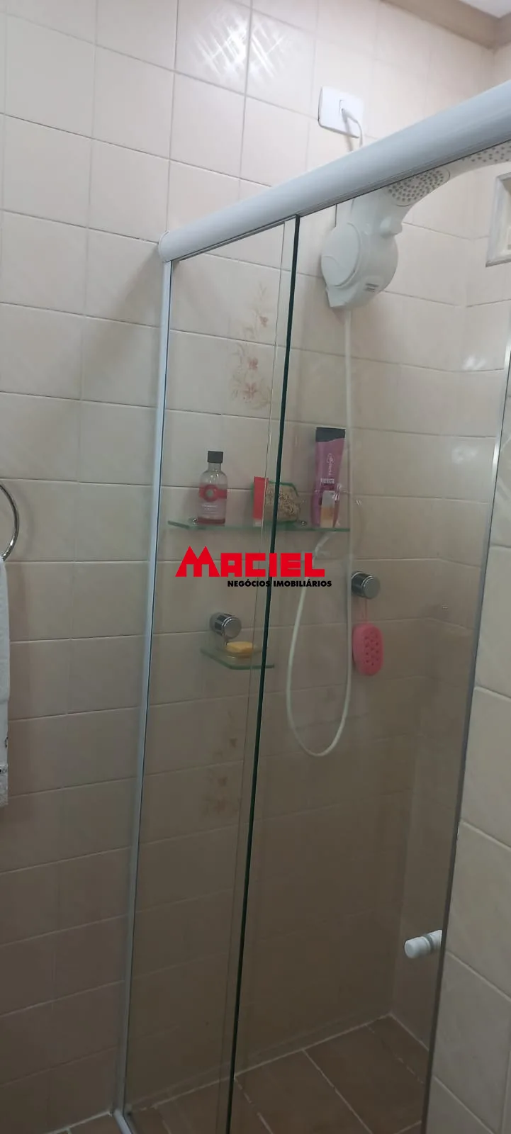 Comprar Casa / Padr&atilde;o em S&atilde;o Jos&eacute; dos Campos R$ 900.000,00 - Foto 1