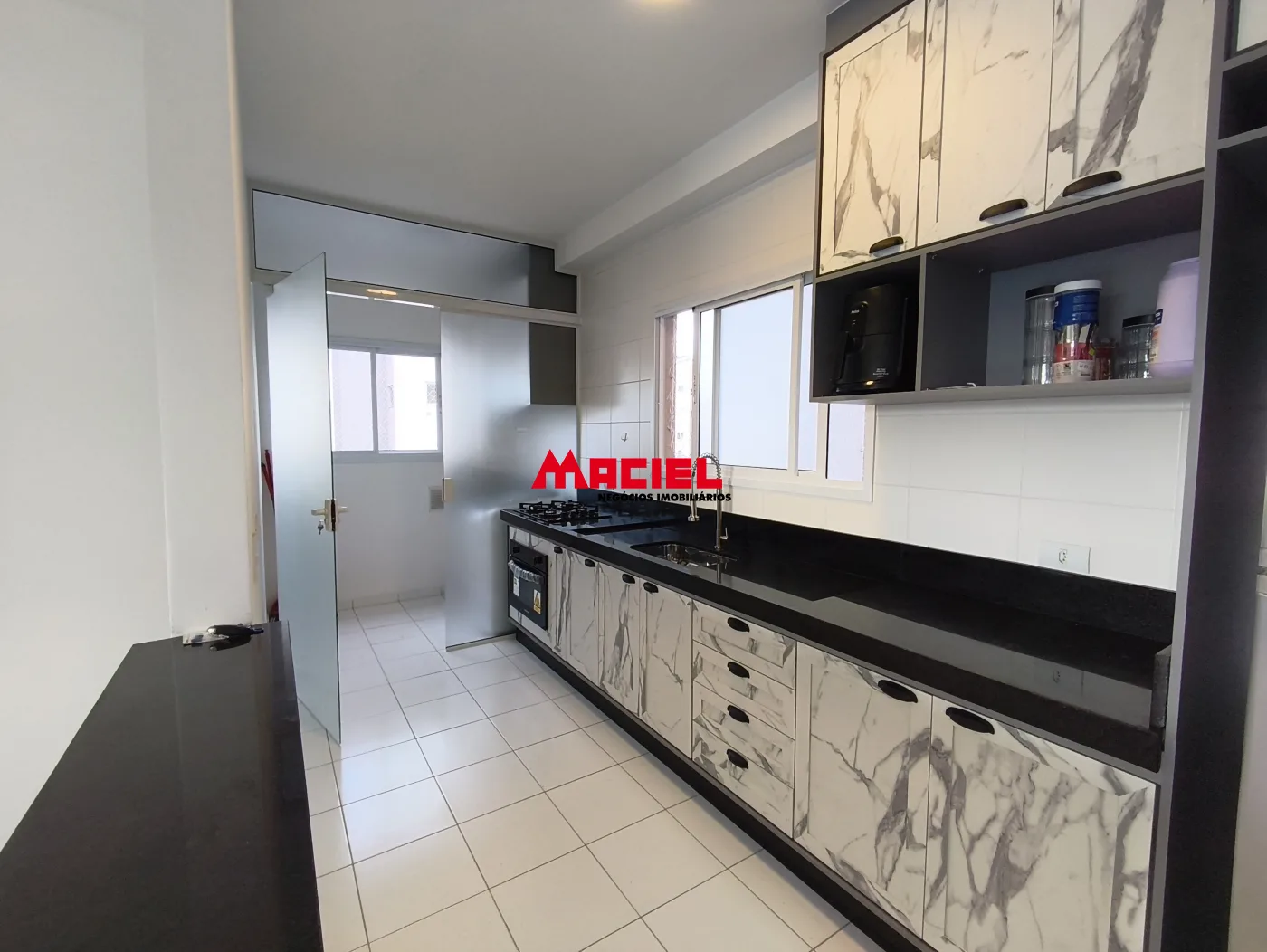 Alugar Apartamento / Padr&atilde;o em S&atilde;o Jos&eacute; dos Campos R$ 1.900,00 - Foto 5