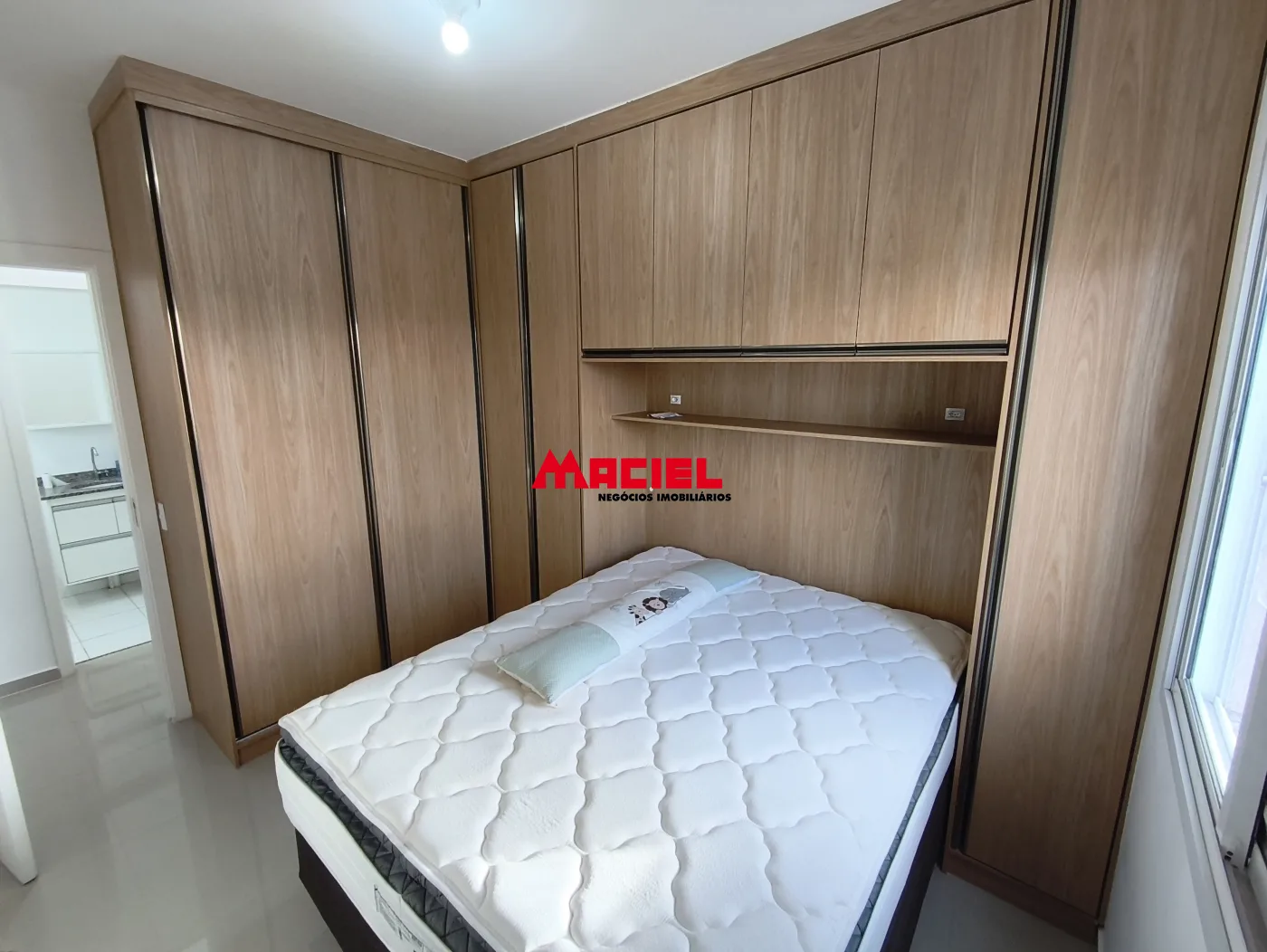 Alugar Apartamento / Padr&atilde;o em S&atilde;o Jos&eacute; dos Campos R$ 1.900,00 - Foto 8