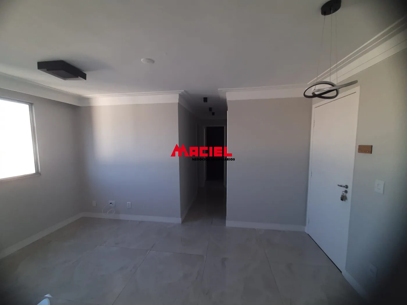 Alugar Apartamento / Padr&atilde;o em S&atilde;o Jos&eacute; dos Campos R$ 2.000,00 - Foto 2