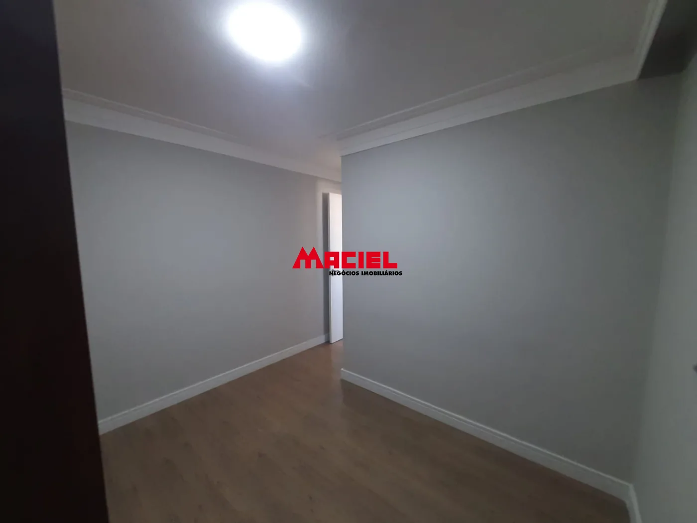 Alugar Apartamento / Padr&atilde;o em S&atilde;o Jos&eacute; dos Campos R$ 2.000,00 - Foto 11
