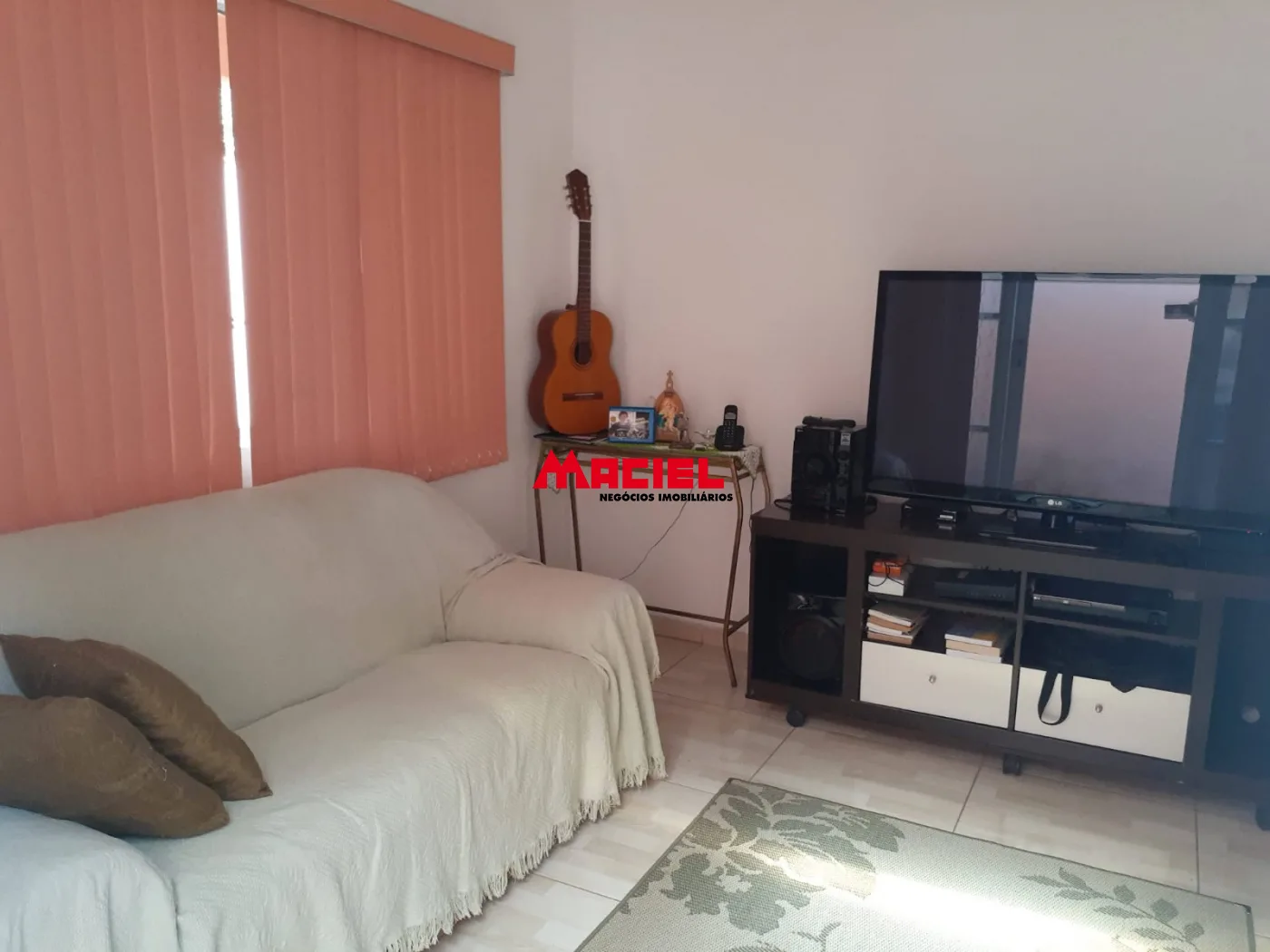 Comprar Casa / Padr&atilde;o em S&atilde;o Jos&eacute; dos Campos R$ 415.000,00 - Foto 3