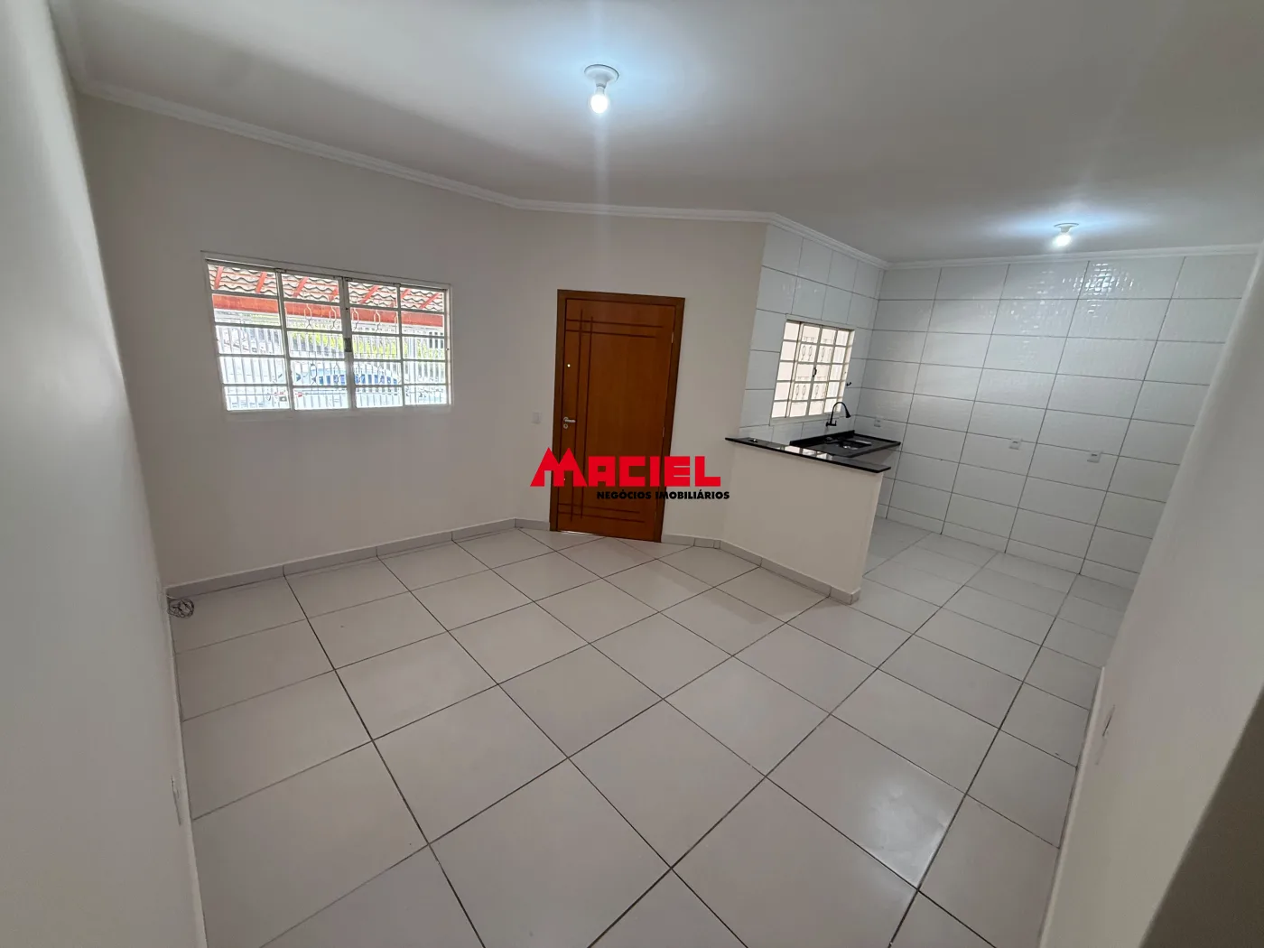Comprar Casa / Padr&atilde;o em S&atilde;o Jos&eacute; dos Campos R$ 400.000,00 - Foto 2
