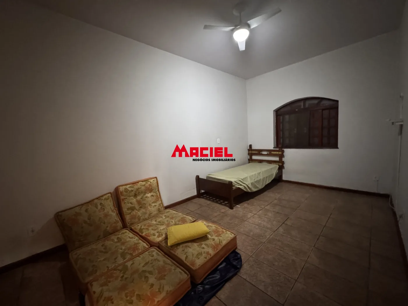 Comprar Casa / Padr&atilde;o em S&atilde;o Jos&eacute; dos Campos R$ 750.000,00 - Foto 2
