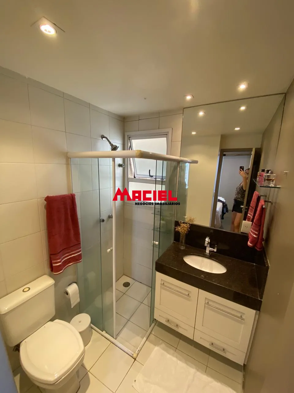 Alugar Apartamento / Padr&atilde;o em S&atilde;o Jos&eacute; dos Campos R$ 4.200,00 - Foto 11