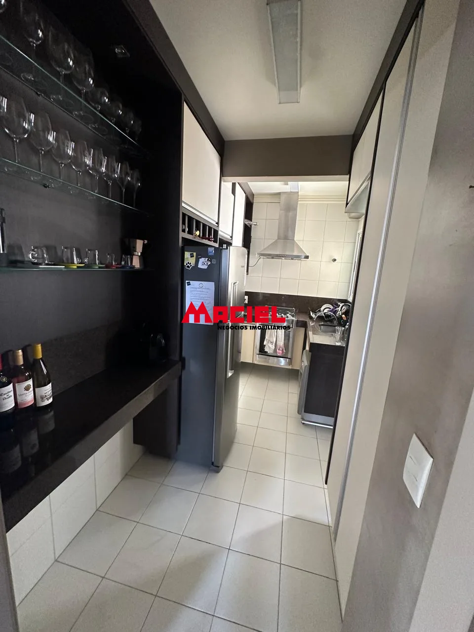 Alugar Apartamento / Padr&atilde;o em S&atilde;o Jos&eacute; dos Campos R$ 4.200,00 - Foto 32