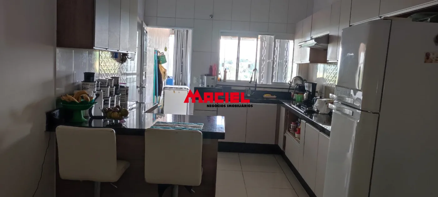 Comprar Casa / Sobrado em Jacare&iacute; R$ 450.000,00 - Foto 8