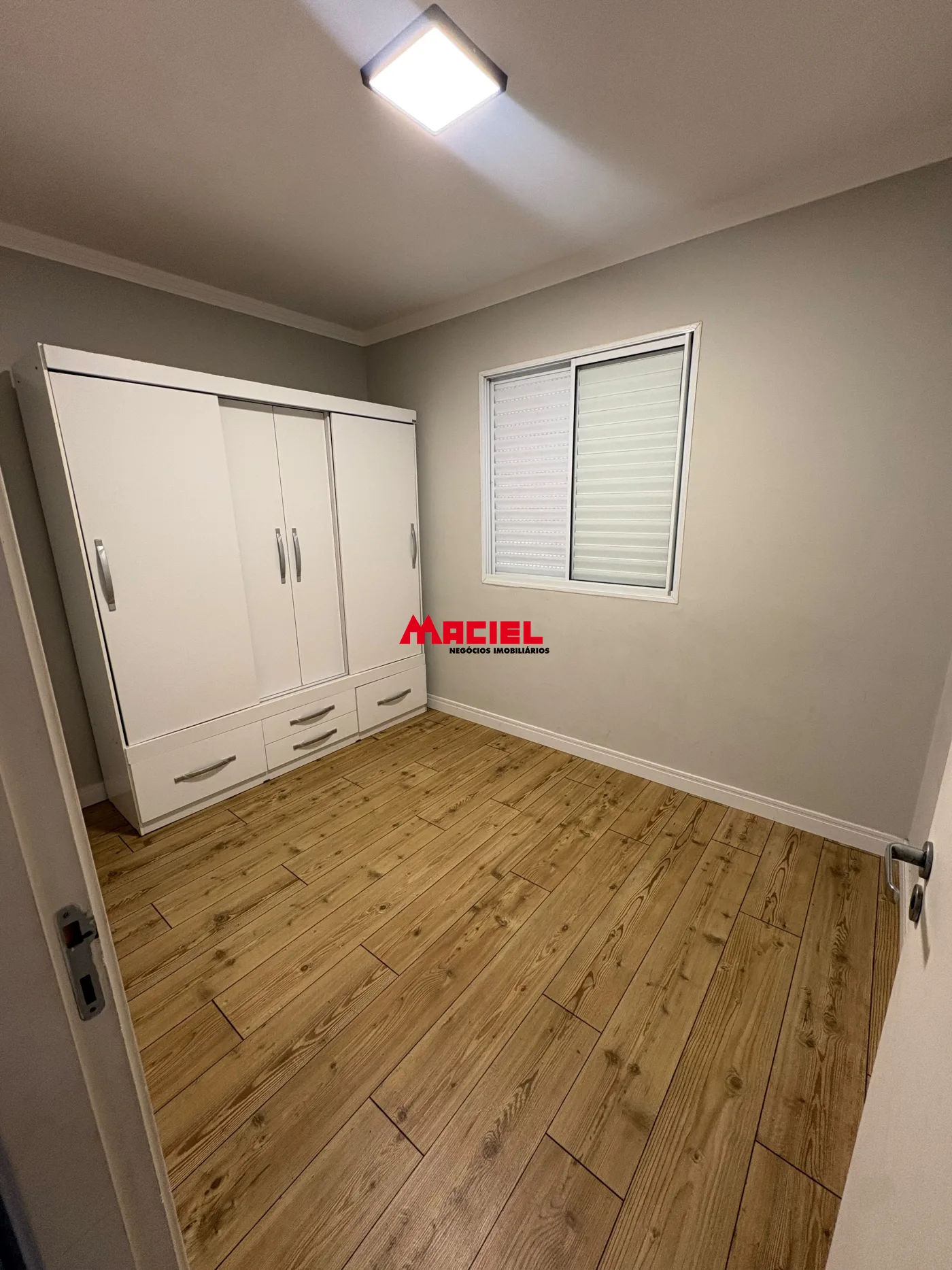 Comprar Apartamento / Padr&atilde;o em S&atilde;o Jos&eacute; dos Campos R$ 420.000,00 - Foto 3