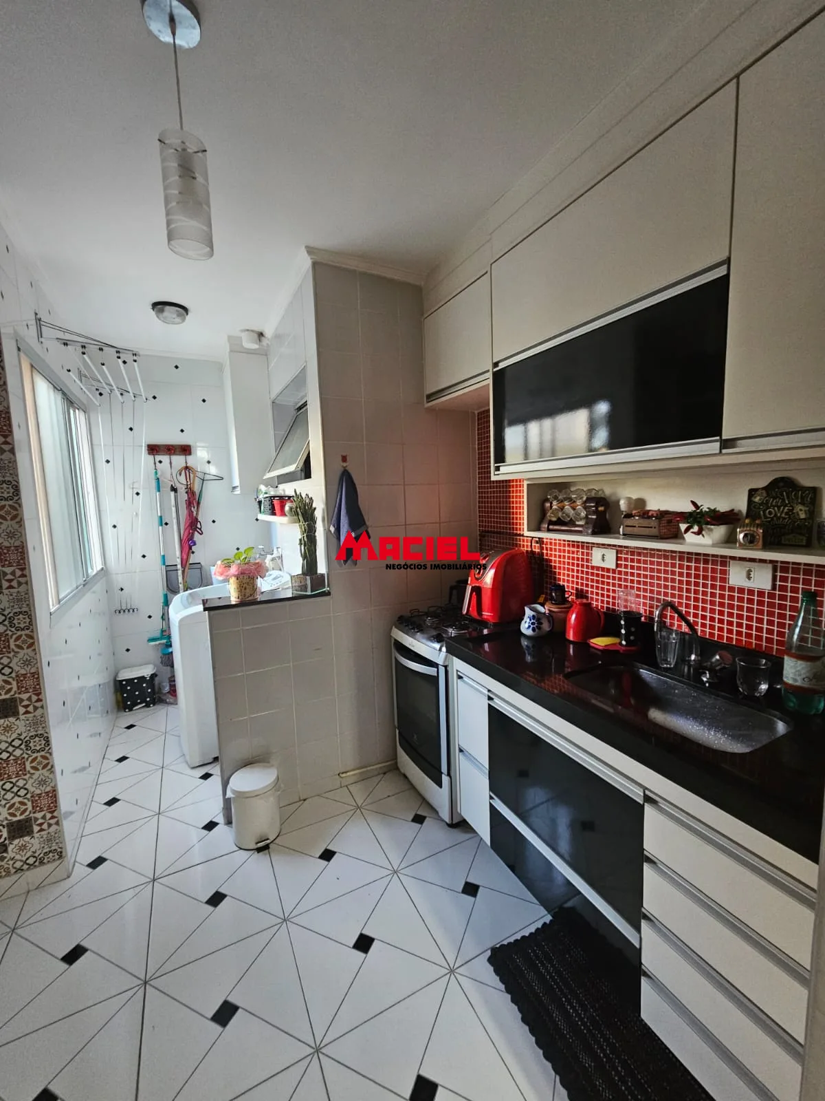 Comprar Apartamento / Padr&atilde;o em S&atilde;o Jos&eacute; dos Campos R$ 290.000,00 - Foto 2