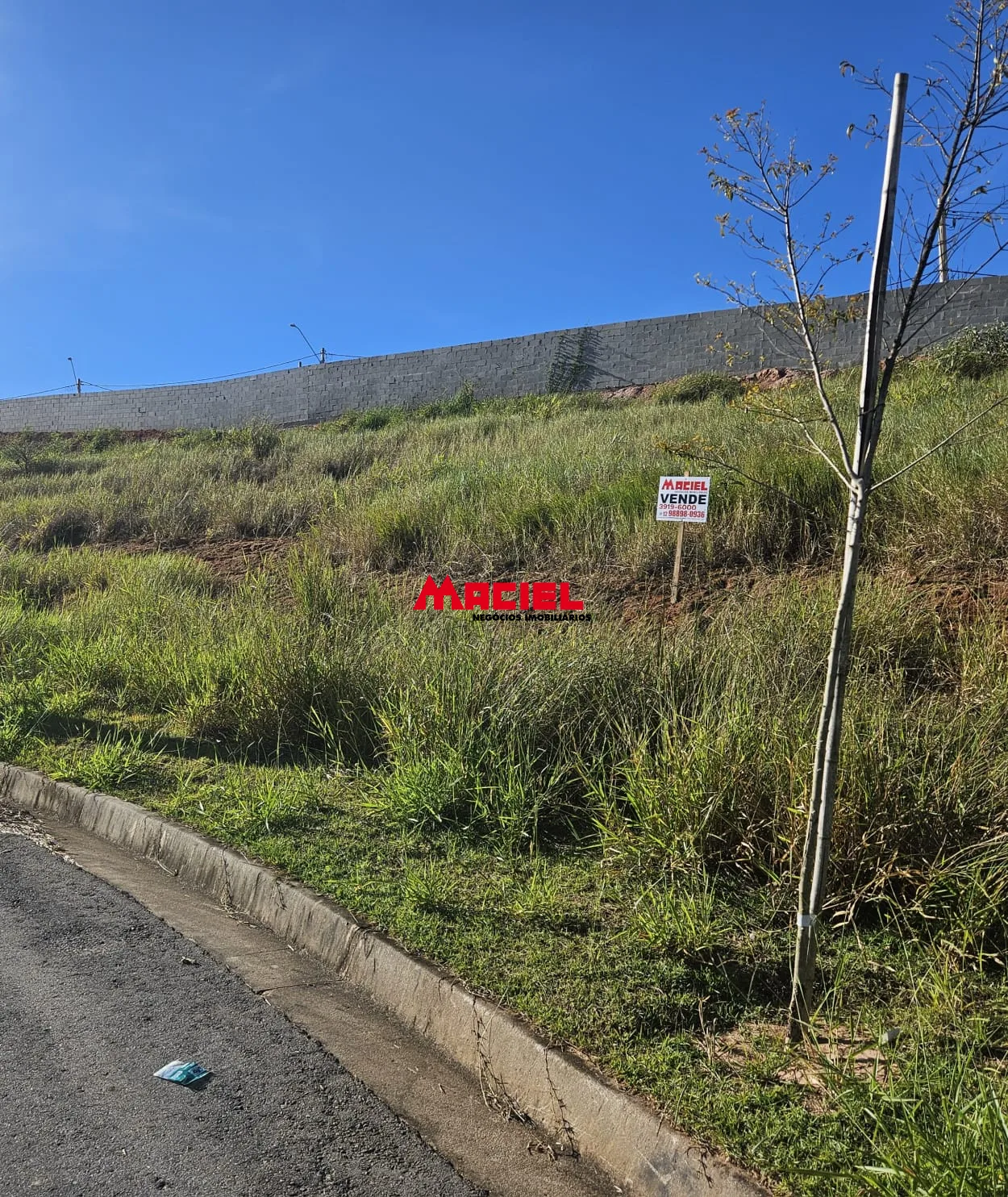 Comprar Terreno / Padr&atilde;o em S&atilde;o Jos&eacute; dos Campos R$ 400.000,00 - Foto 3