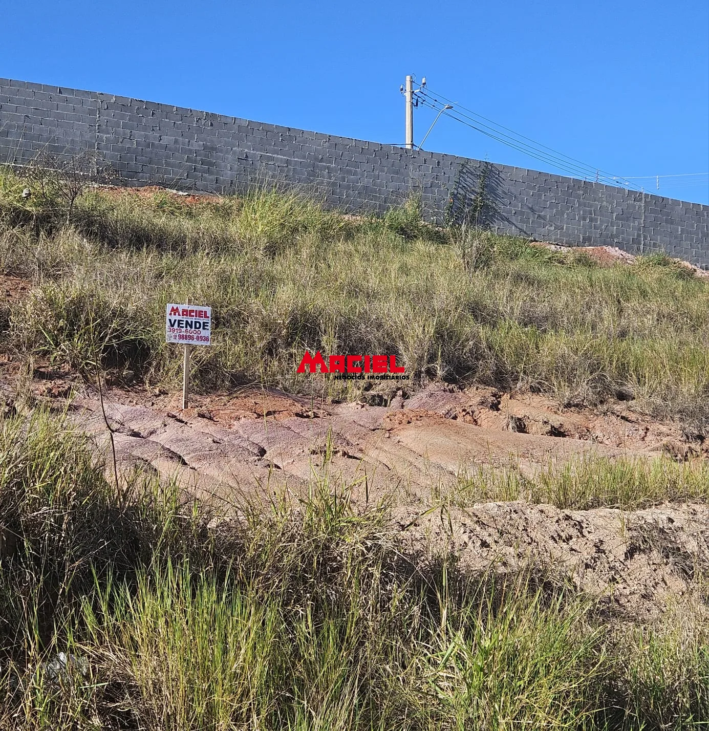 Comprar Terreno / Padr&atilde;o em S&atilde;o Jos&eacute; dos Campos R$ 560.000,00 - Foto 1