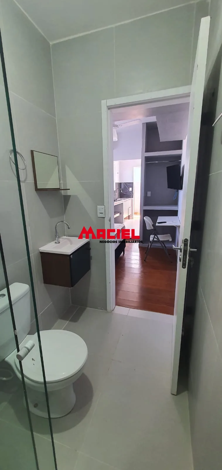Alugar Apartamento / Kitchnet em S&atilde;o Jos&eacute; dos Campos R$ 1.600,00 - Foto 2