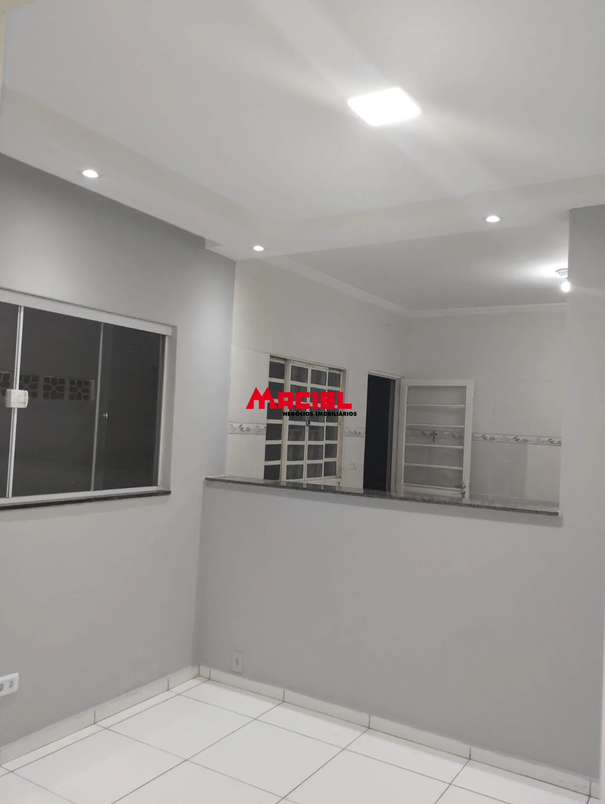 Alugar Casa / Padr&atilde;o em S&atilde;o Jos&eacute; dos Campos R$ 2.000,00 - Foto 6