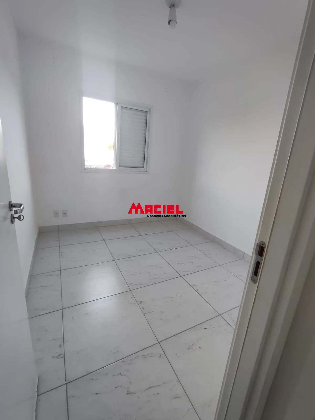 Alugar Apartamento / Padr&atilde;o em S&atilde;o Jos&eacute; dos Campos R$ 2.400,00 - Foto 11