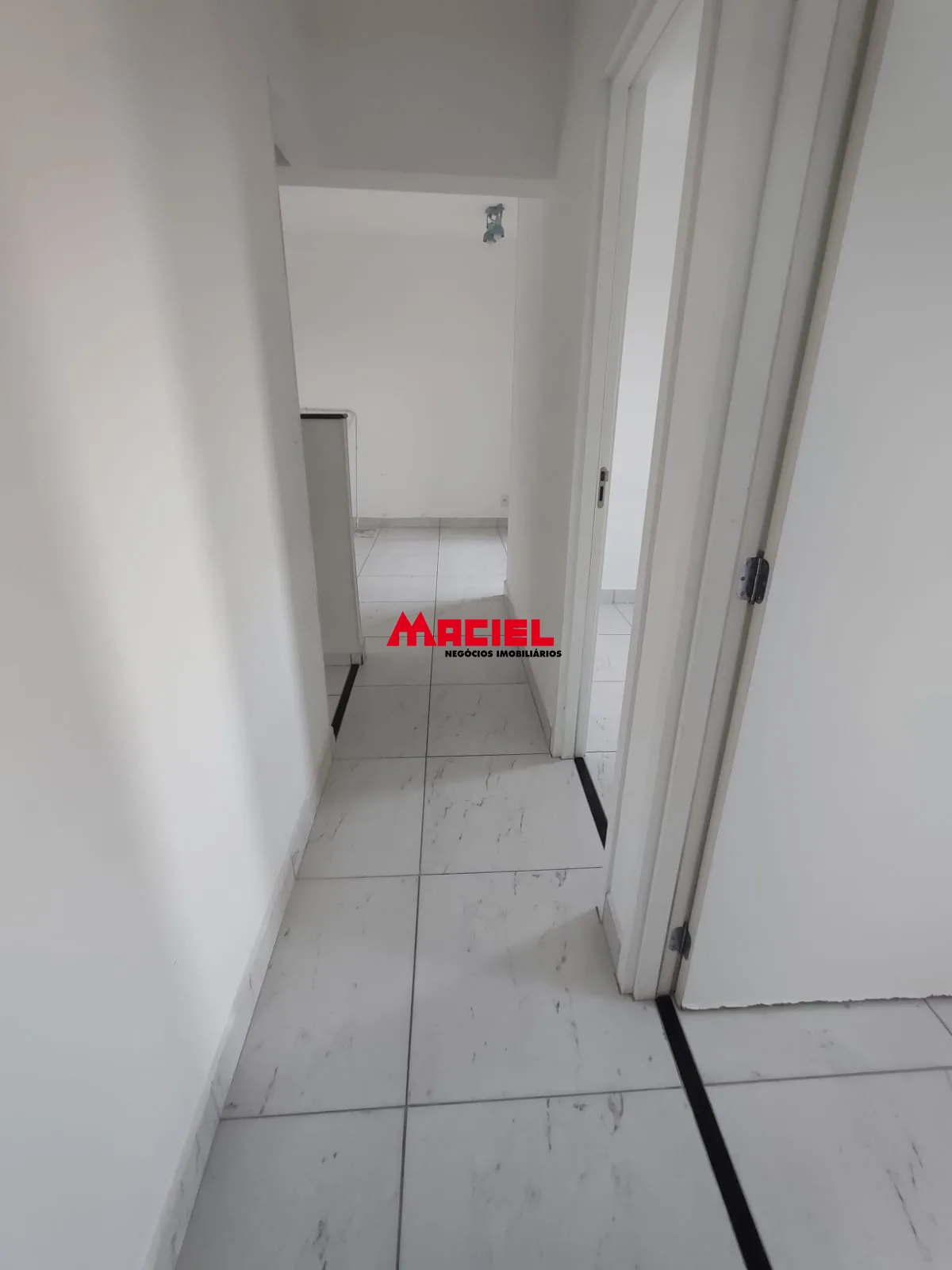 Alugar Apartamento / Padr&atilde;o em S&atilde;o Jos&eacute; dos Campos R$ 2.400,00 - Foto 13
