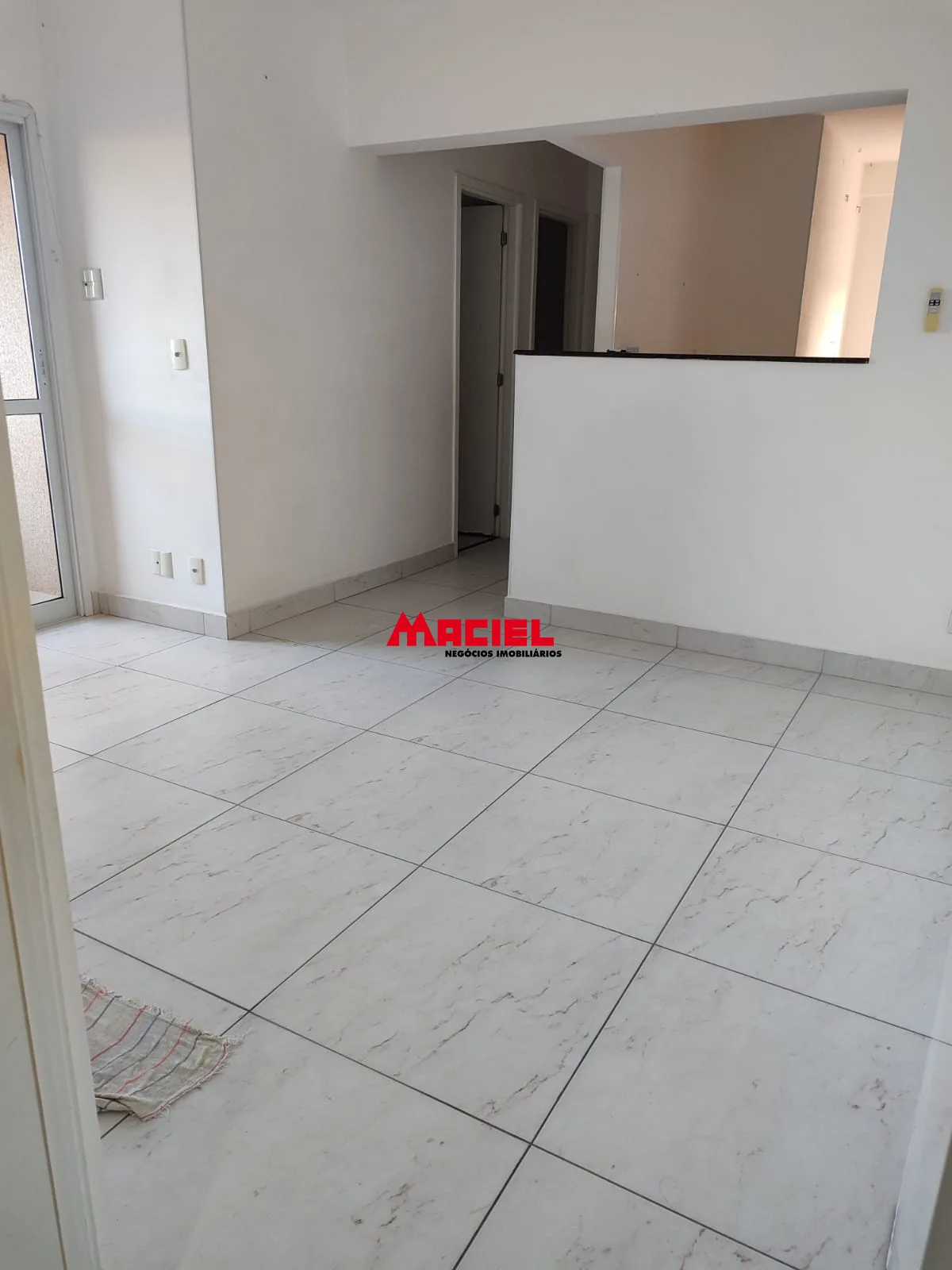 Alugar Apartamento / Padr&atilde;o em S&atilde;o Jos&eacute; dos Campos R$ 2.400,00 - Foto 14
