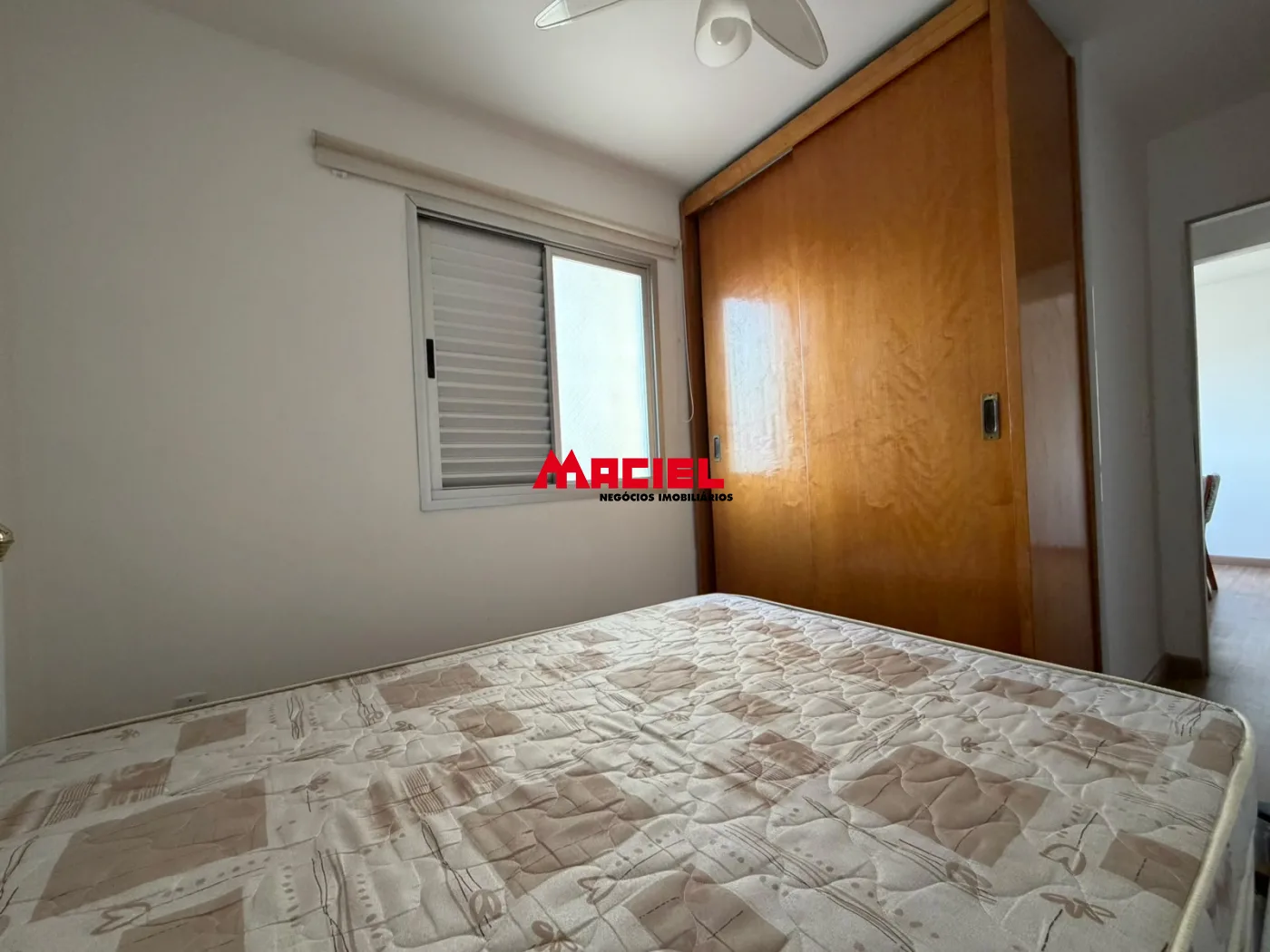 Alugar Apartamento / Mobiliado em S&atilde;o Jos&eacute; dos Campos R$ 2.500,00 - Foto 5