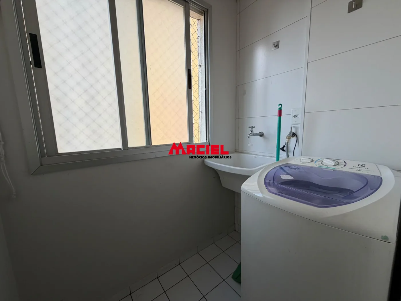 Alugar Apartamento / Mobiliado em S&atilde;o Jos&eacute; dos Campos R$ 2.500,00 - Foto 12