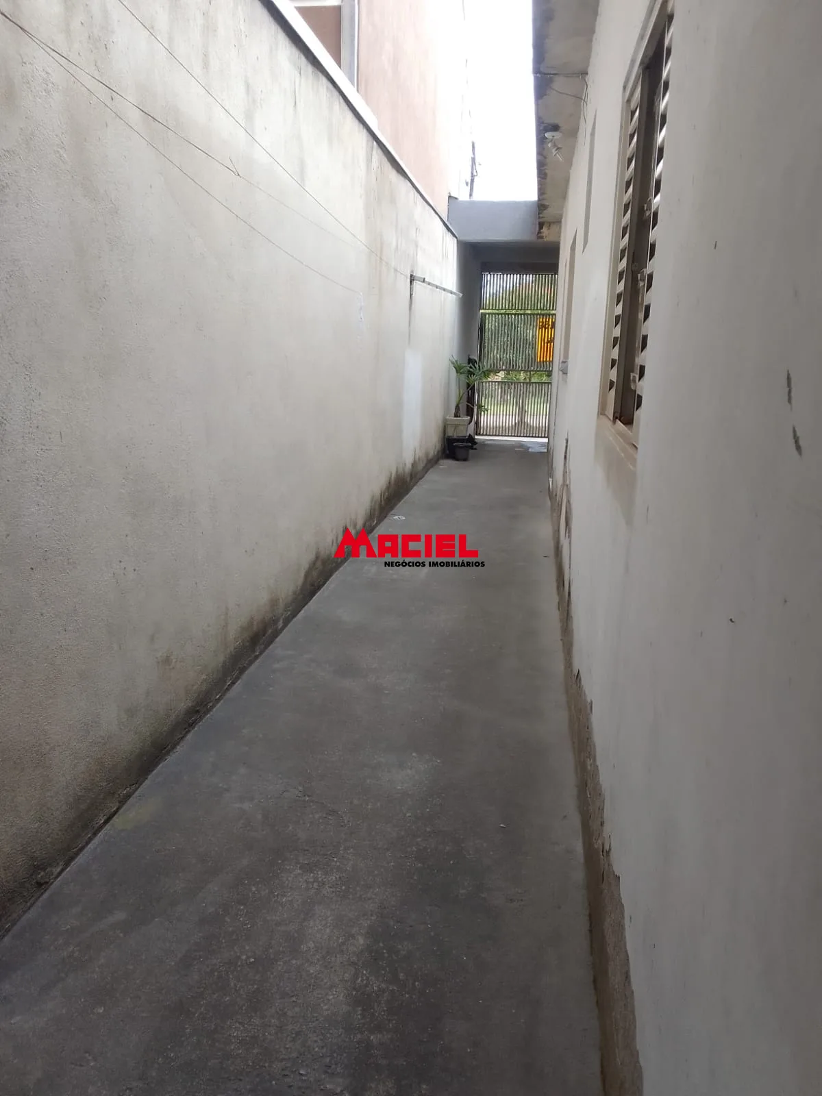 Comprar Casa / Padr&atilde;o em S&atilde;o Jos&eacute; dos Campos R$ 360.000,00 - Foto 2