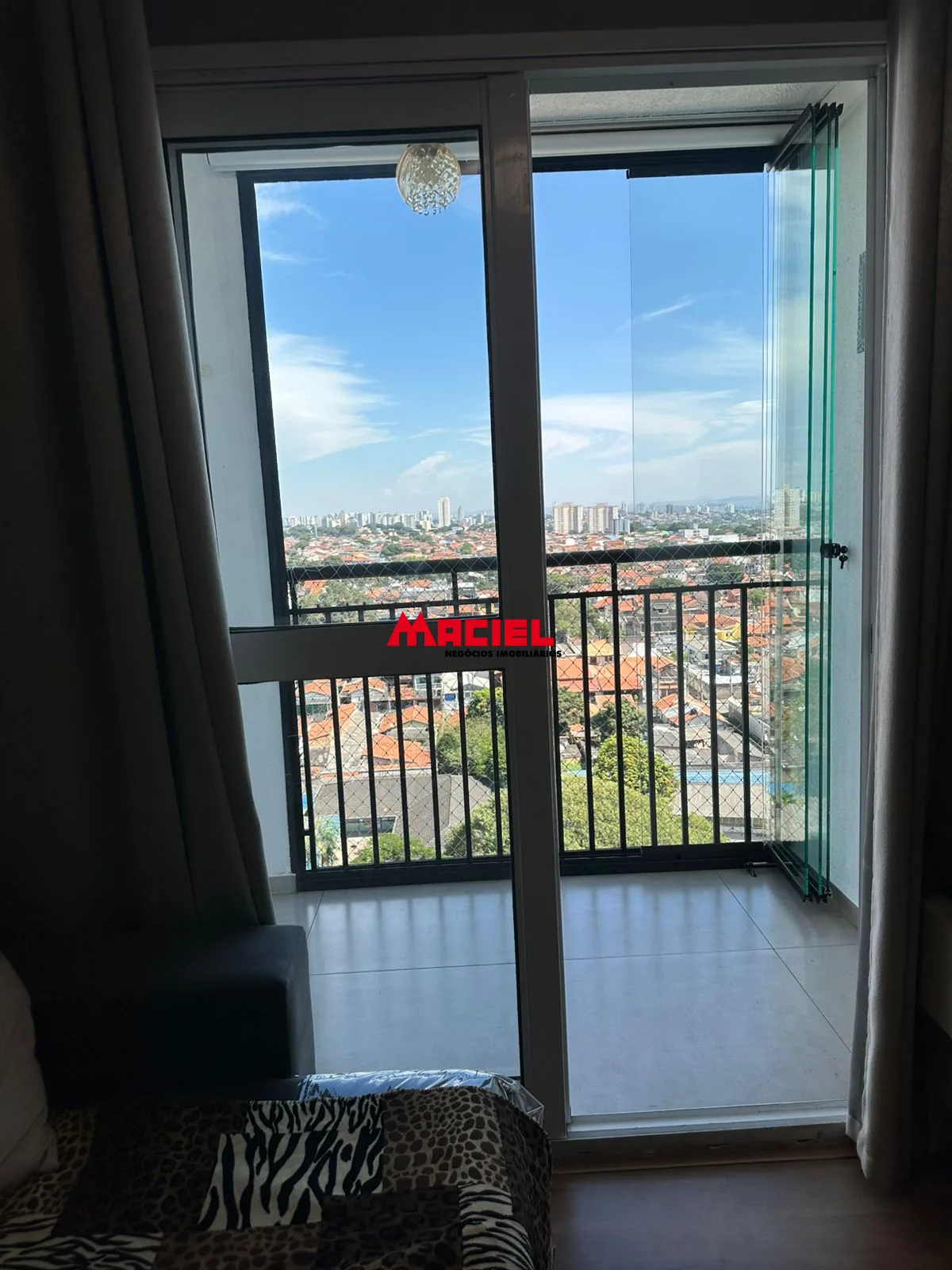 Alugar Apartamento / Padr&atilde;o em S&atilde;o Jos&eacute; dos Campos R$ 3.200,00 - Foto 9