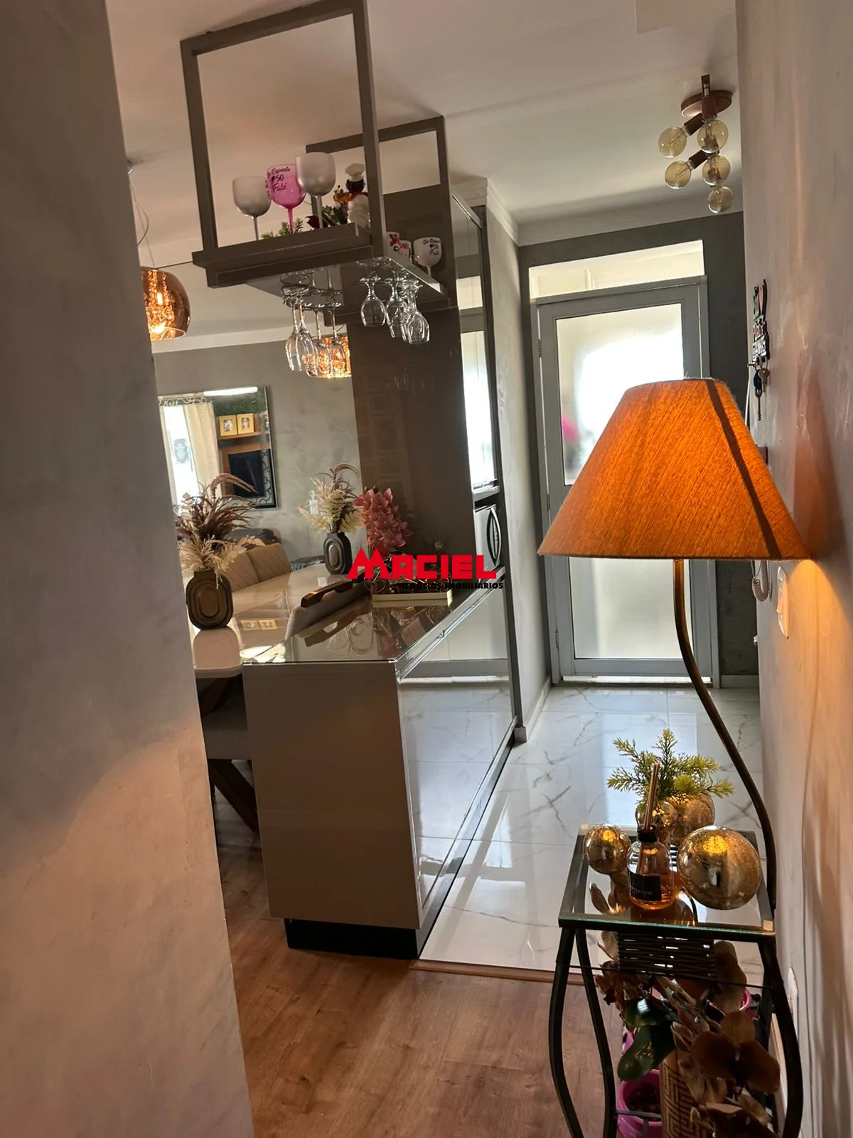 Alugar Apartamento / Padr&atilde;o em S&atilde;o Jos&eacute; dos Campos R$ 3.200,00 - Foto 14