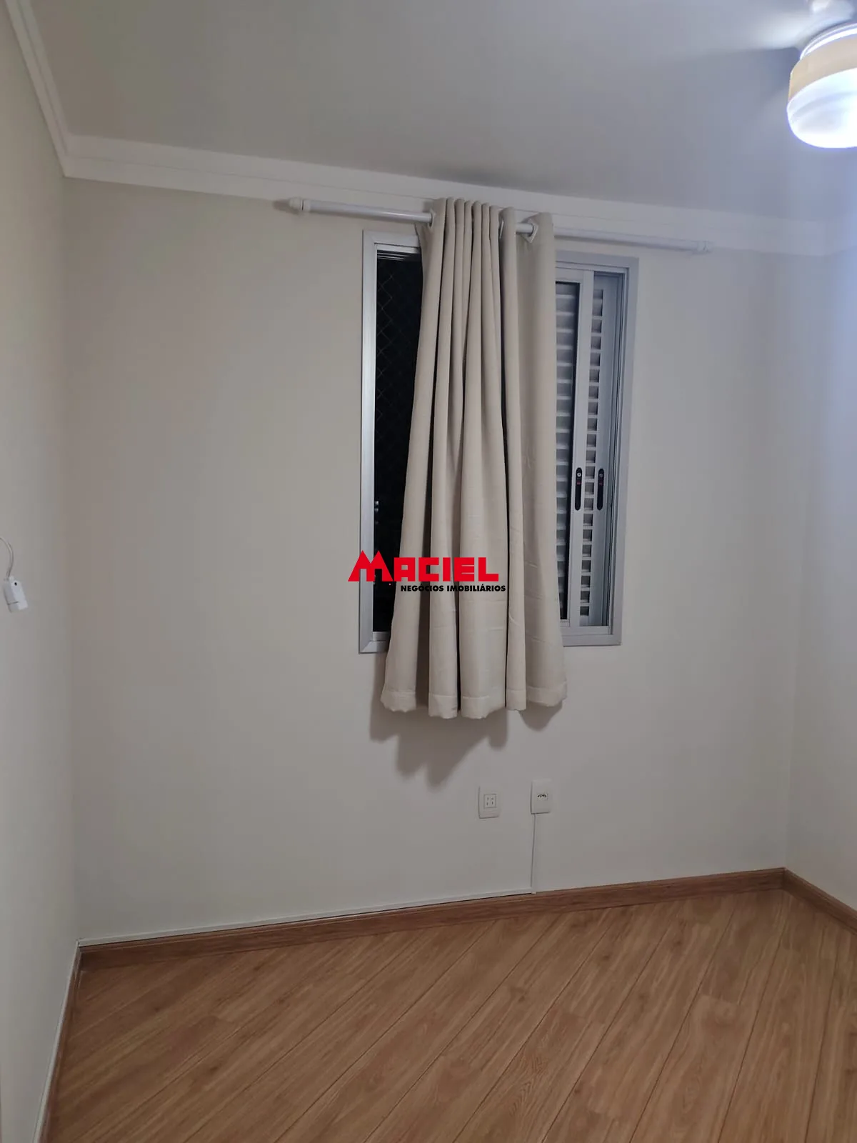 Alugar Apartamento / Padr&atilde;o em S&atilde;o Jos&eacute; dos Campos R$ 3.400,00 - Foto 4