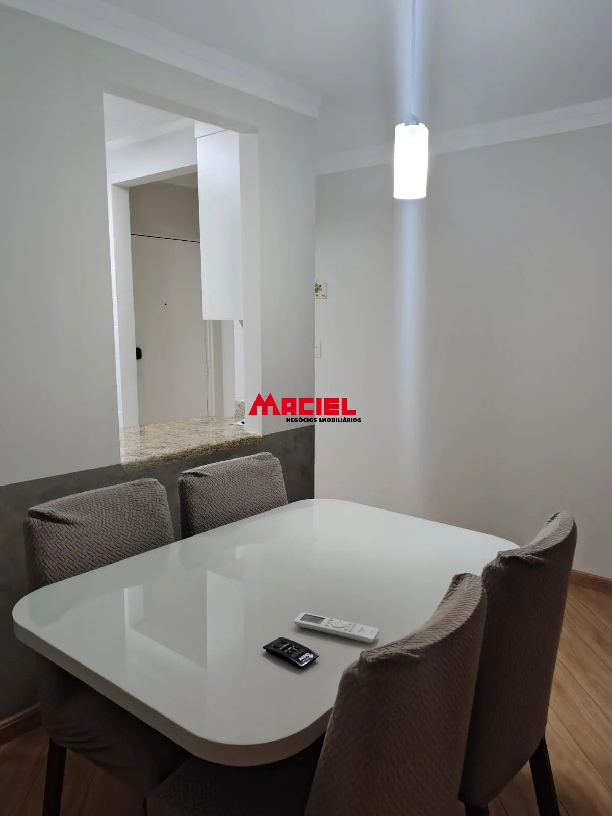 Alugar Apartamento / Padr&atilde;o em S&atilde;o Jos&eacute; dos Campos R$ 3.400,00 - Foto 6
