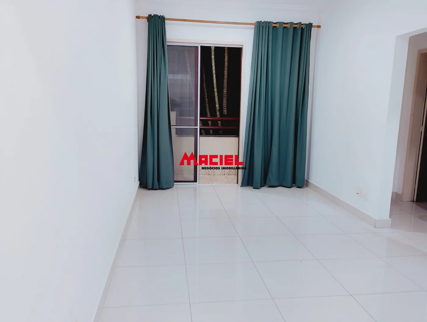 Comprar Apartamento / Padr&atilde;o em S&atilde;o Jos&eacute; dos Campos R$ 430.000,00 - Foto 3