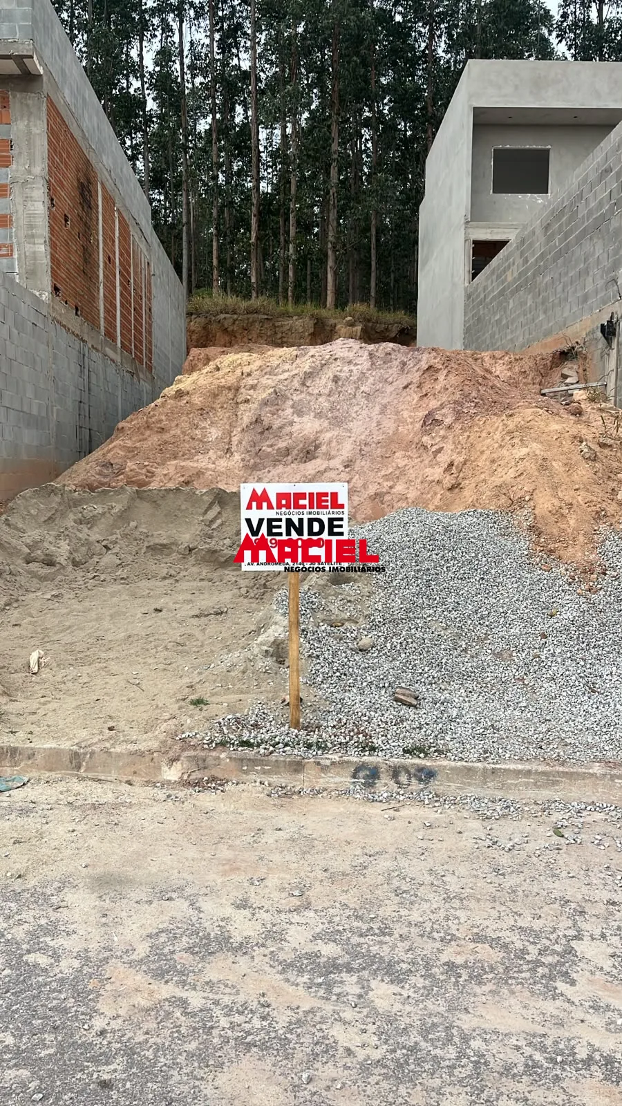 Comprar Terreno / Residencial em S&atilde;o Jos&eacute; dos Campos R$ 215.000,00 - Foto 1