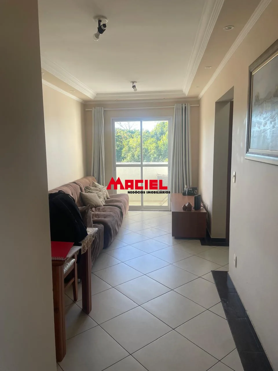 Alugar Apartamento / Padr&atilde;o em S&atilde;o Jos&eacute; dos Campos R$ 2.500,00 - Foto 2