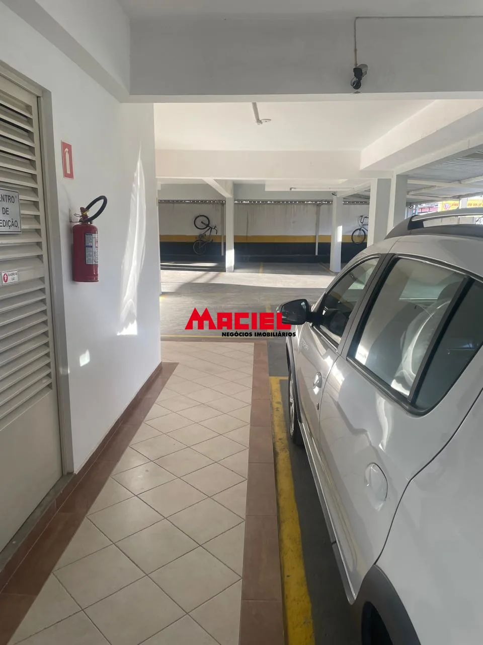 Alugar Apartamento / Padr&atilde;o em S&atilde;o Jos&eacute; dos Campos R$ 2.500,00 - Foto 13