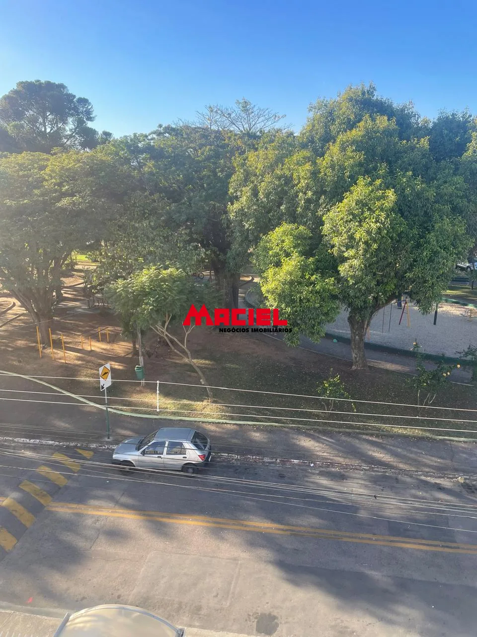 Alugar Apartamento / Padr&atilde;o em S&atilde;o Jos&eacute; dos Campos R$ 2.500,00 - Foto 14