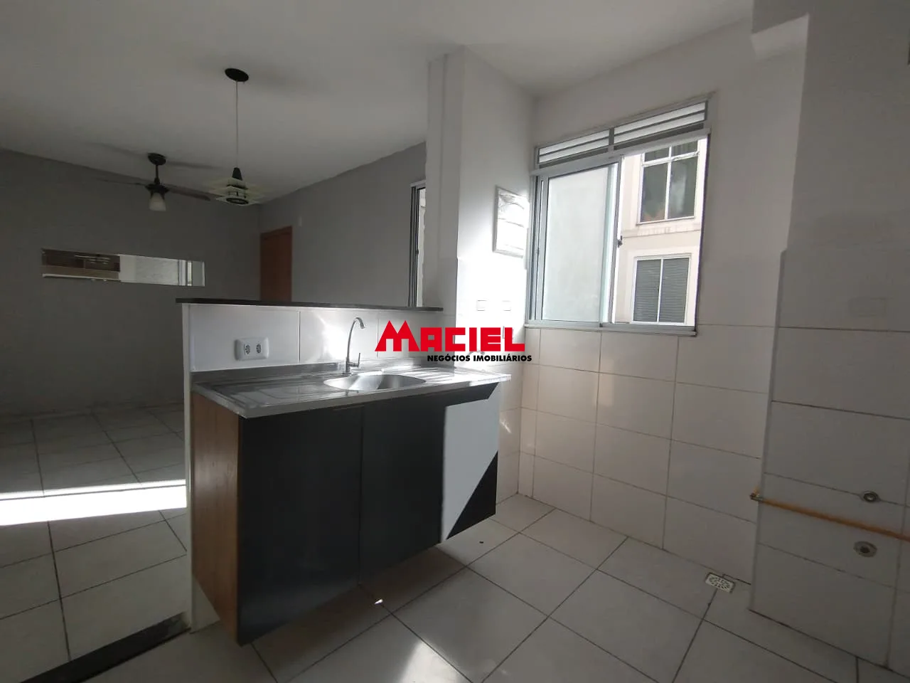 Alugar Apartamento / Padr&atilde;o em S&atilde;o Jos&eacute; dos Campos R$ 1.360,00 - Foto 3