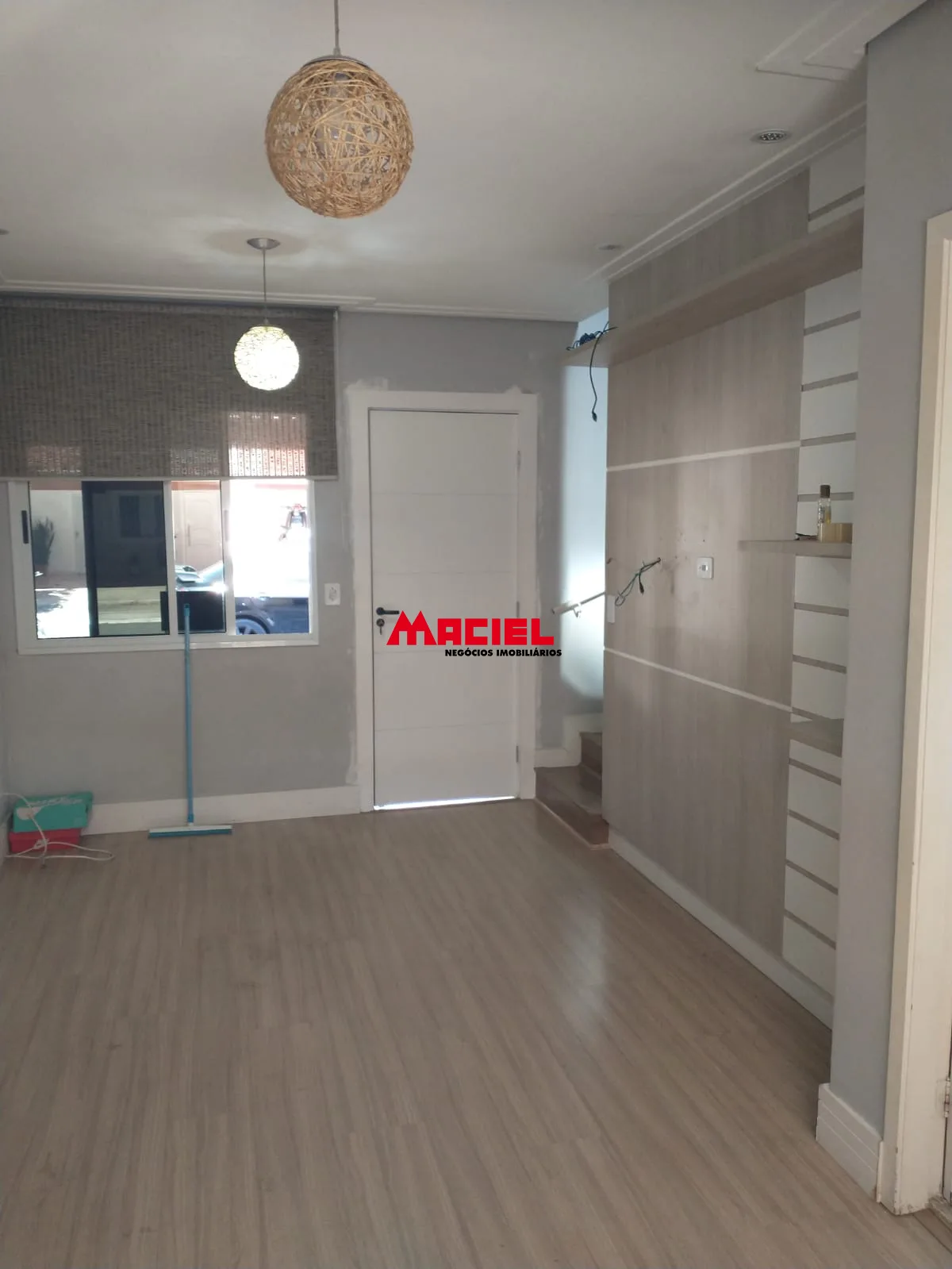Alugar Casa / Sobrado em S&atilde;o Jos&eacute; dos Campos R$ 3.000,00 - Foto 2