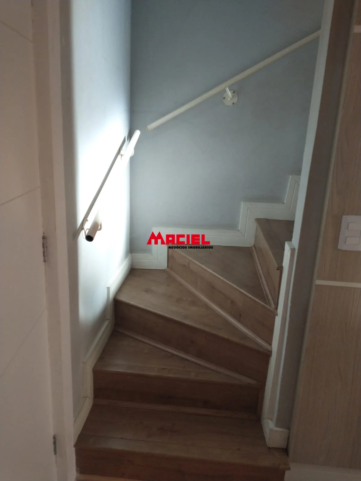 Alugar Casa / Sobrado em S&atilde;o Jos&eacute; dos Campos R$ 3.000,00 - Foto 22