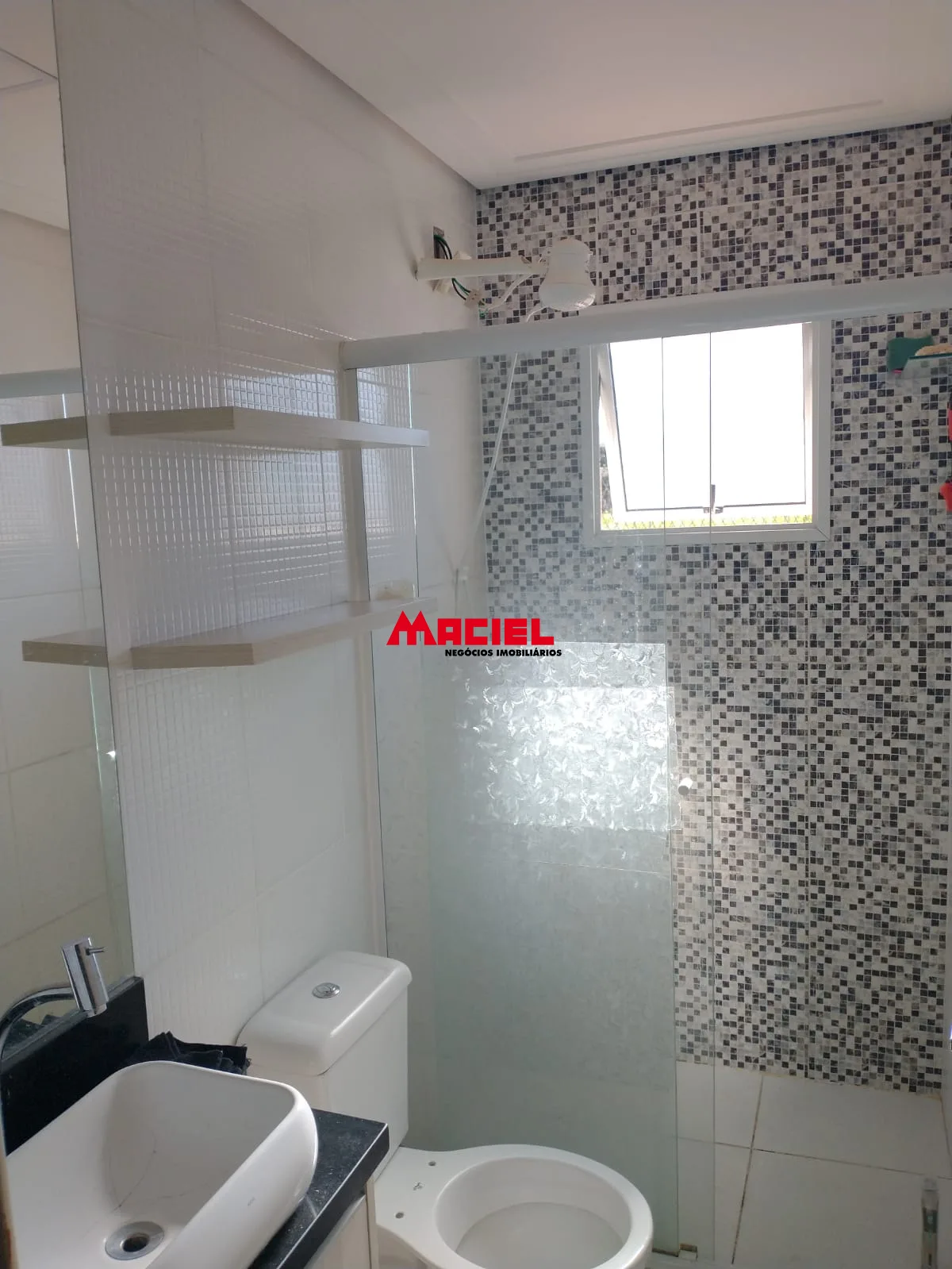 Alugar Casa / Sobrado em S&atilde;o Jos&eacute; dos Campos R$ 3.000,00 - Foto 27