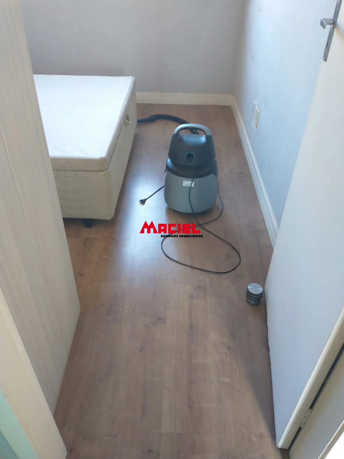 Alugar Casa / Sobrado em S&atilde;o Jos&eacute; dos Campos R$ 3.000,00 - Foto 37