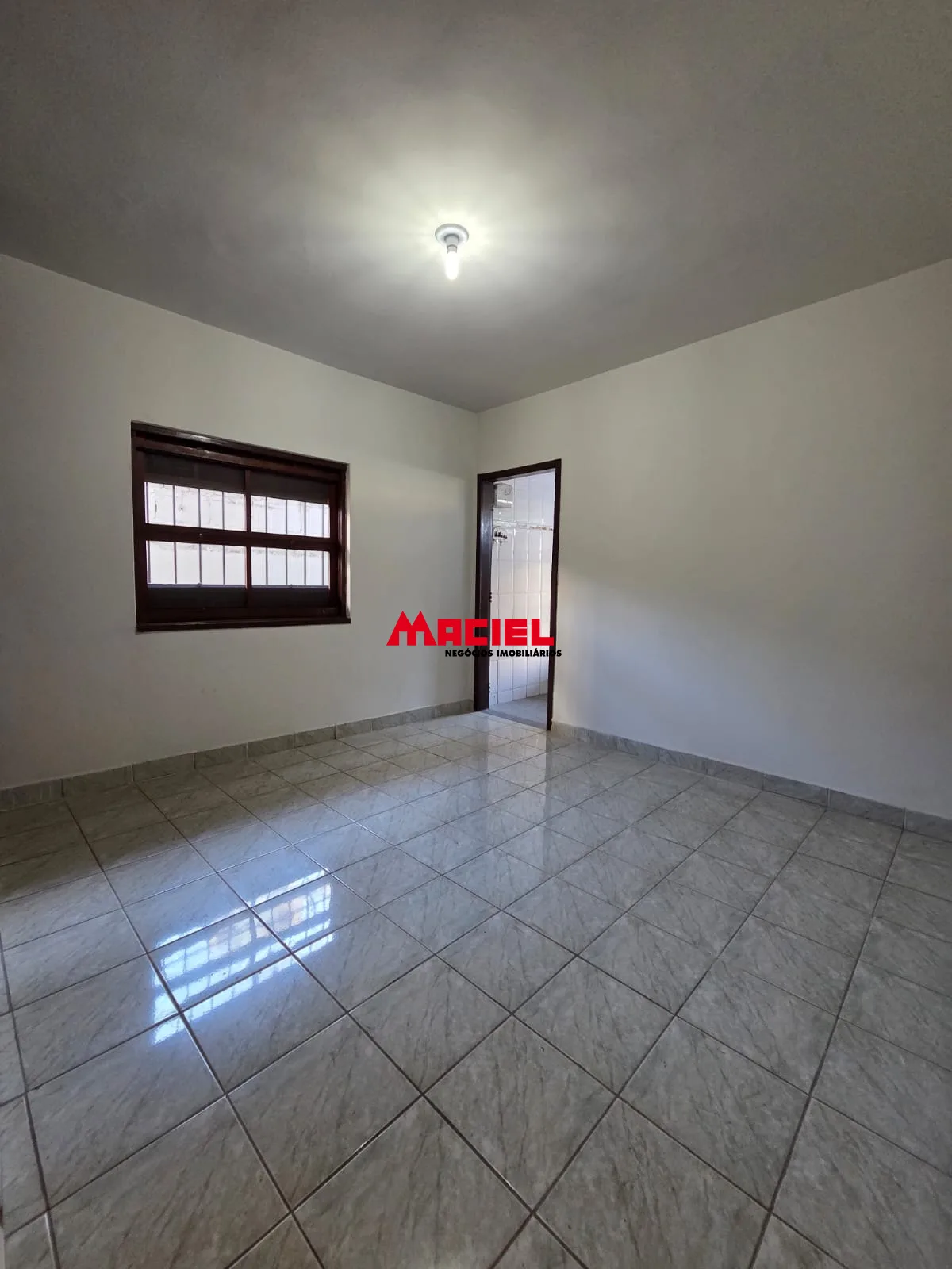 Alugar Apartamento / Sobreloja em S&atilde;o Jos&eacute; dos Campos R$ 3.300,00 - Foto 2