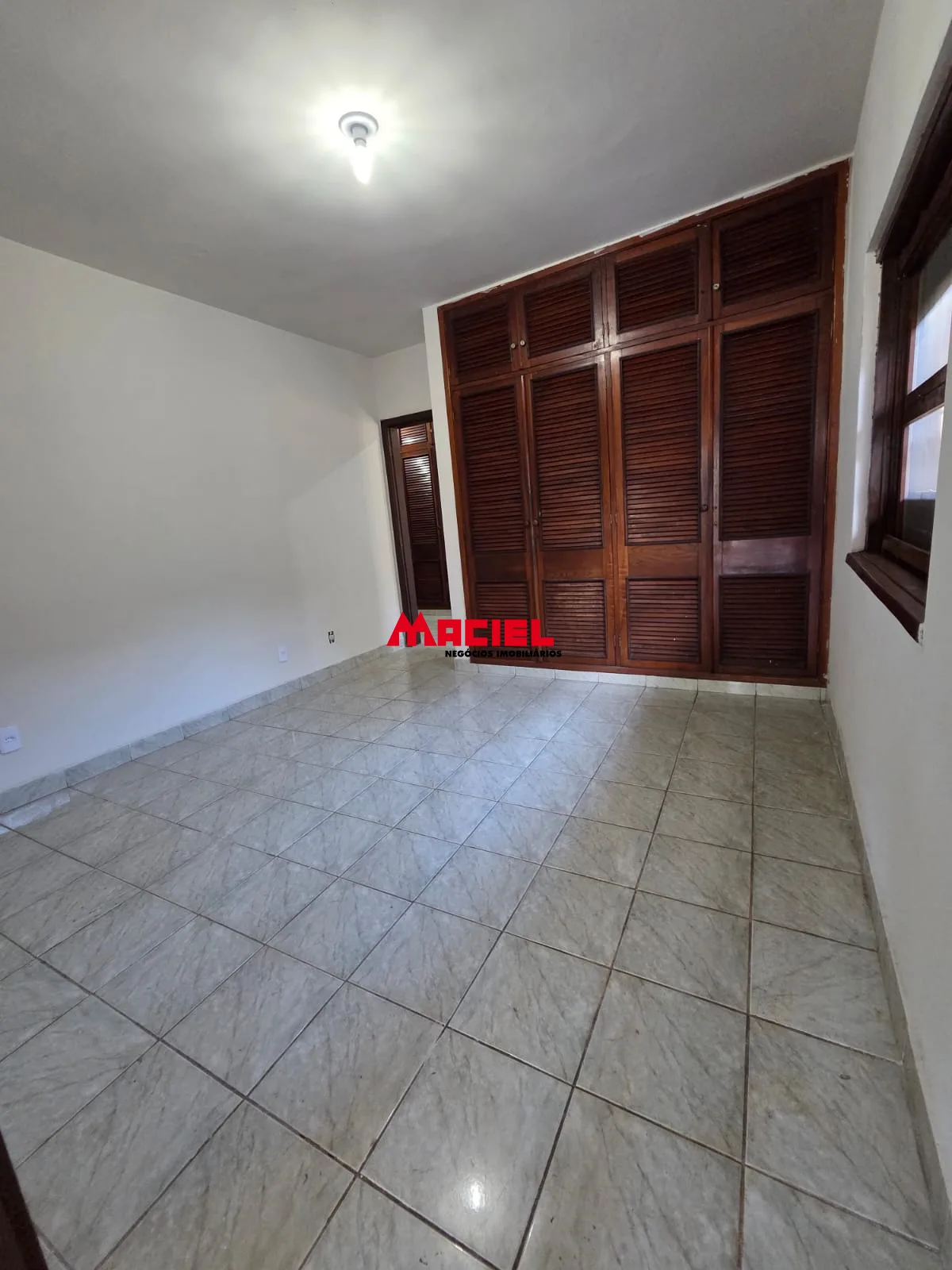 Alugar Apartamento / Sobreloja em S&atilde;o Jos&eacute; dos Campos R$ 3.300,00 - Foto 11