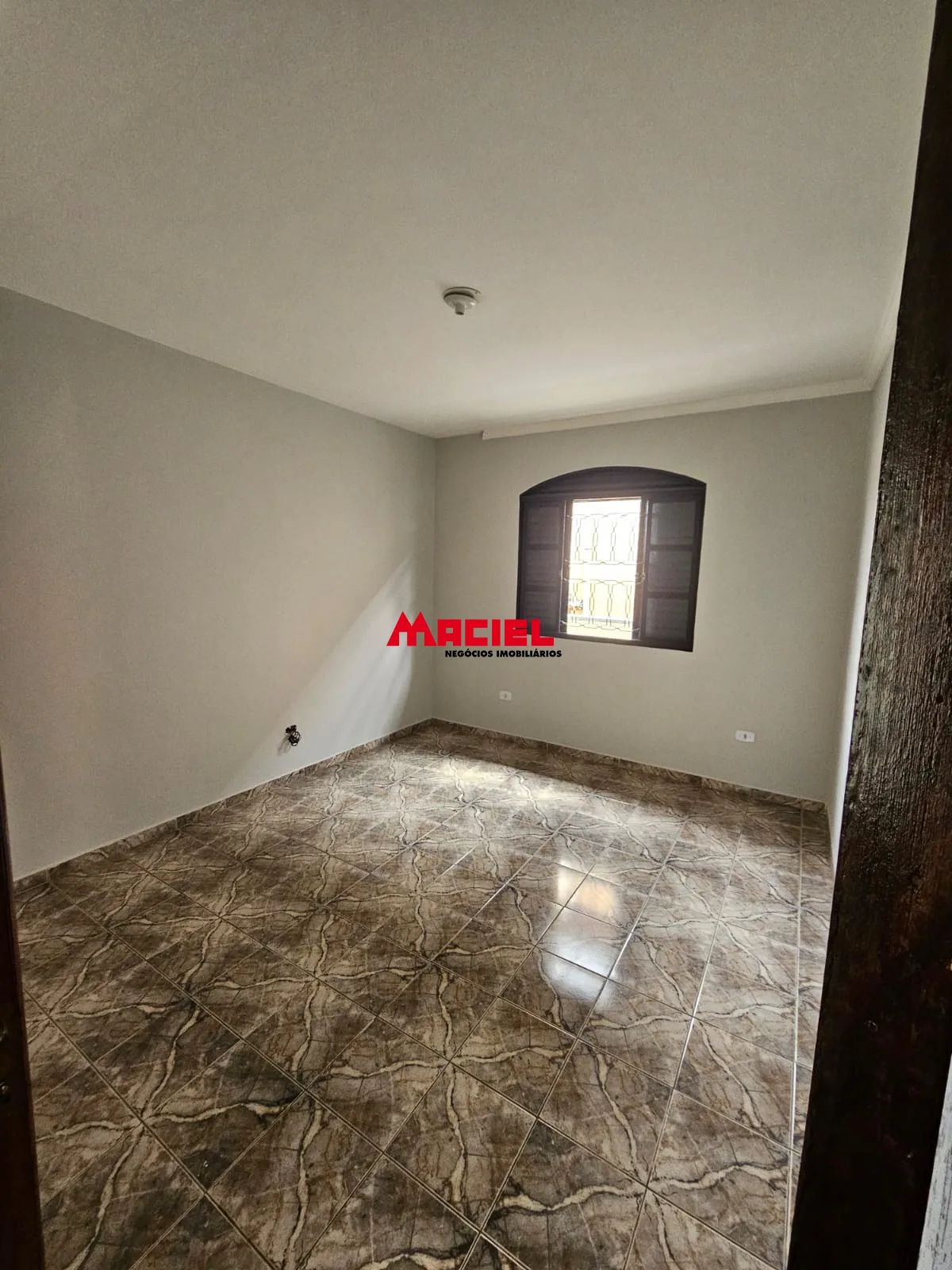 Comprar Casa / Padr&atilde;o em Taubat&eacute; R$ 630.000,00 - Foto 6
